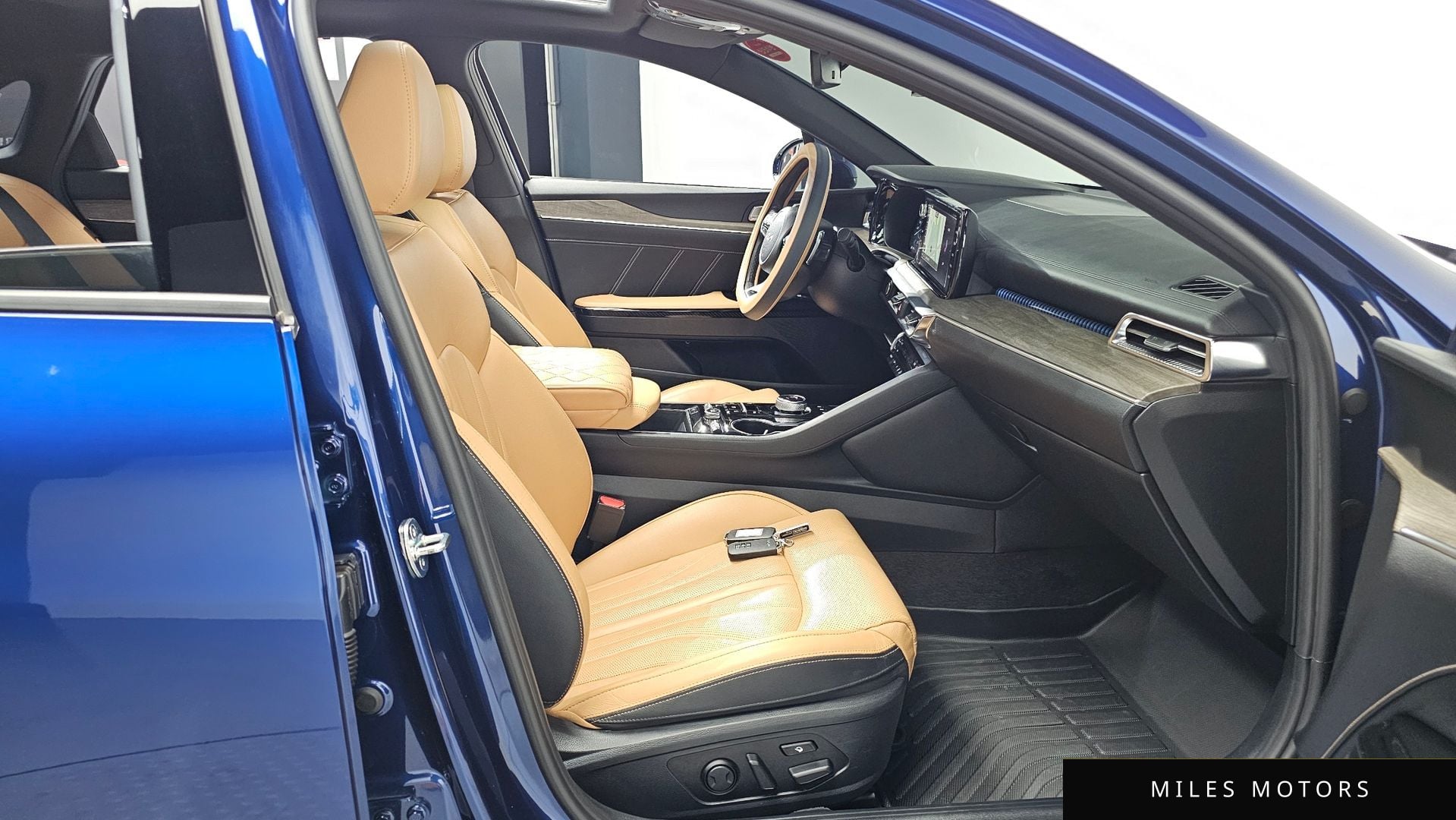 Kia K5 2023 — миниатюра 11