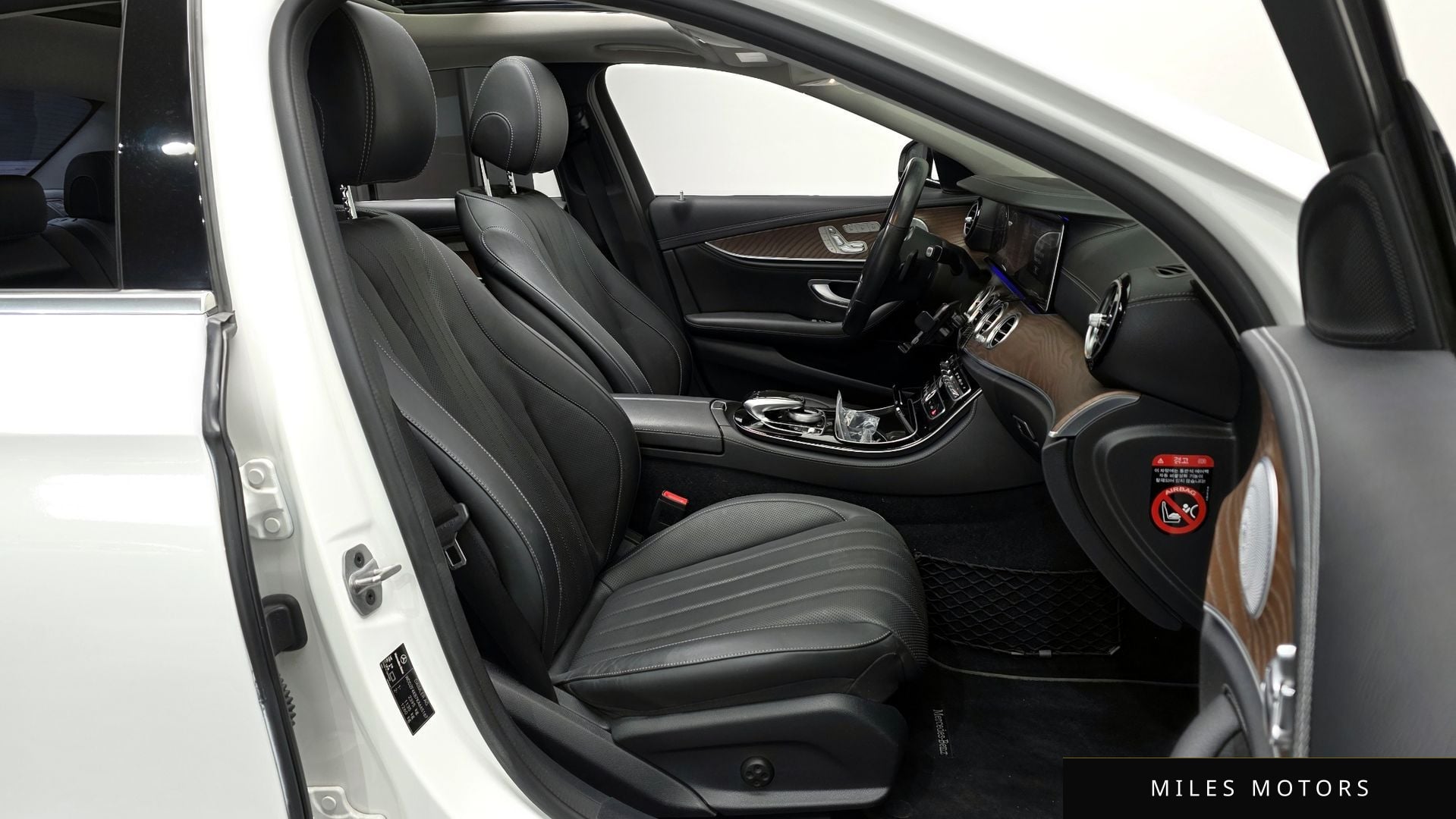 Mercedes-Benz E-Class W213 2019 — миниатюра 11