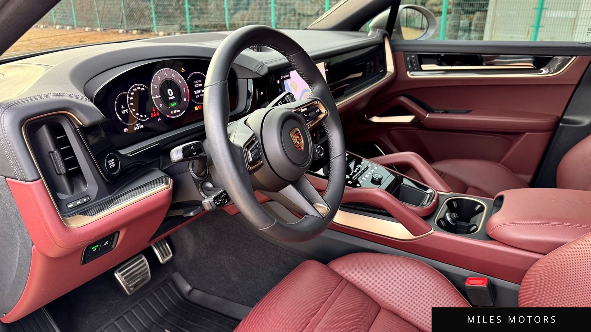 Porsche Cayenne 2024 — миниатюра 9