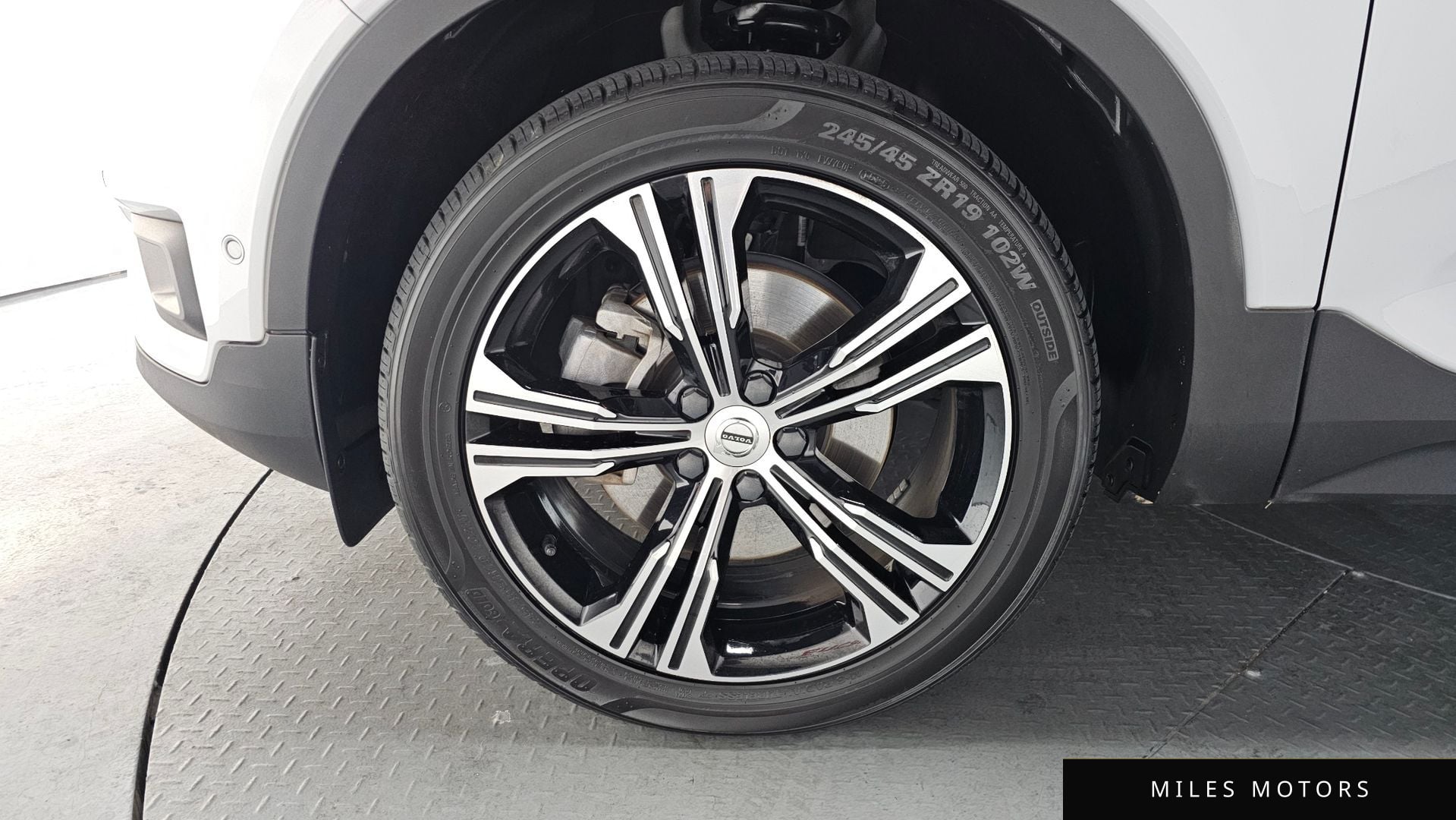 Volvo XC40 2022 — миниатюра 4