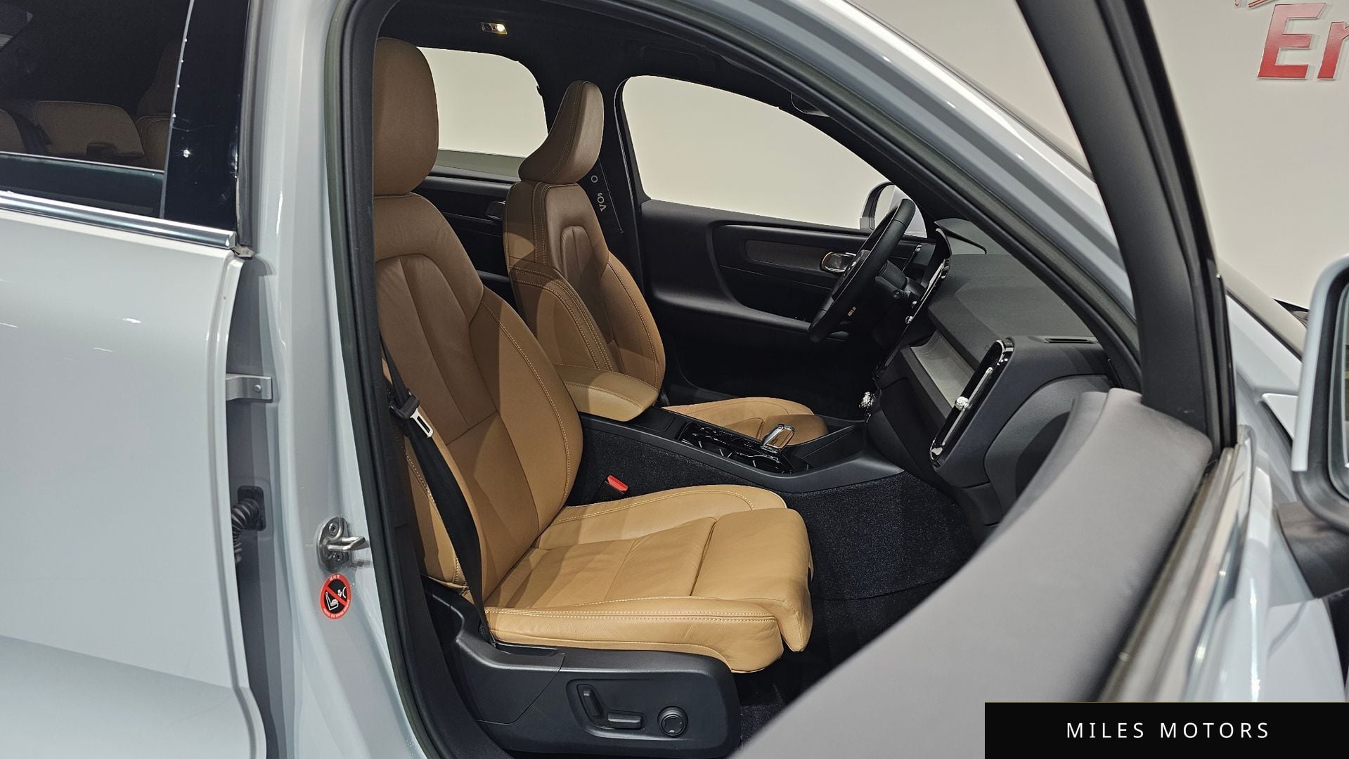 Volvo XC40 2022 — миниатюра 9