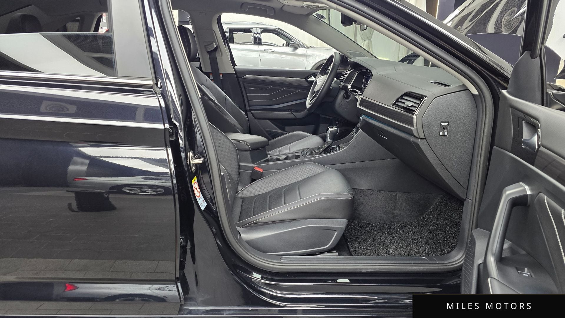 Volkswagen Jetta 2024 — миниатюра 11