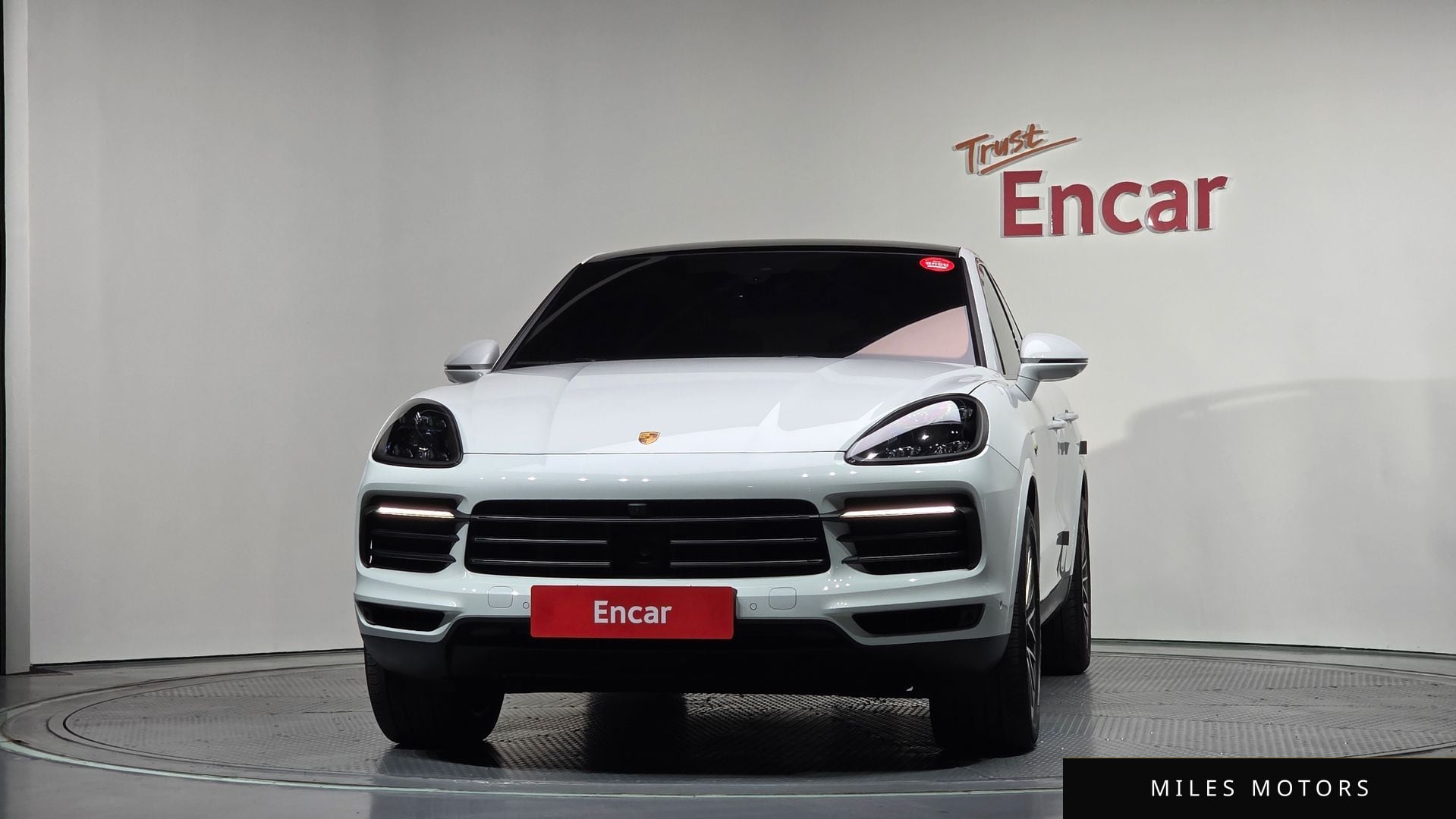Porsche Cayenne 2023 — миниатюра 3