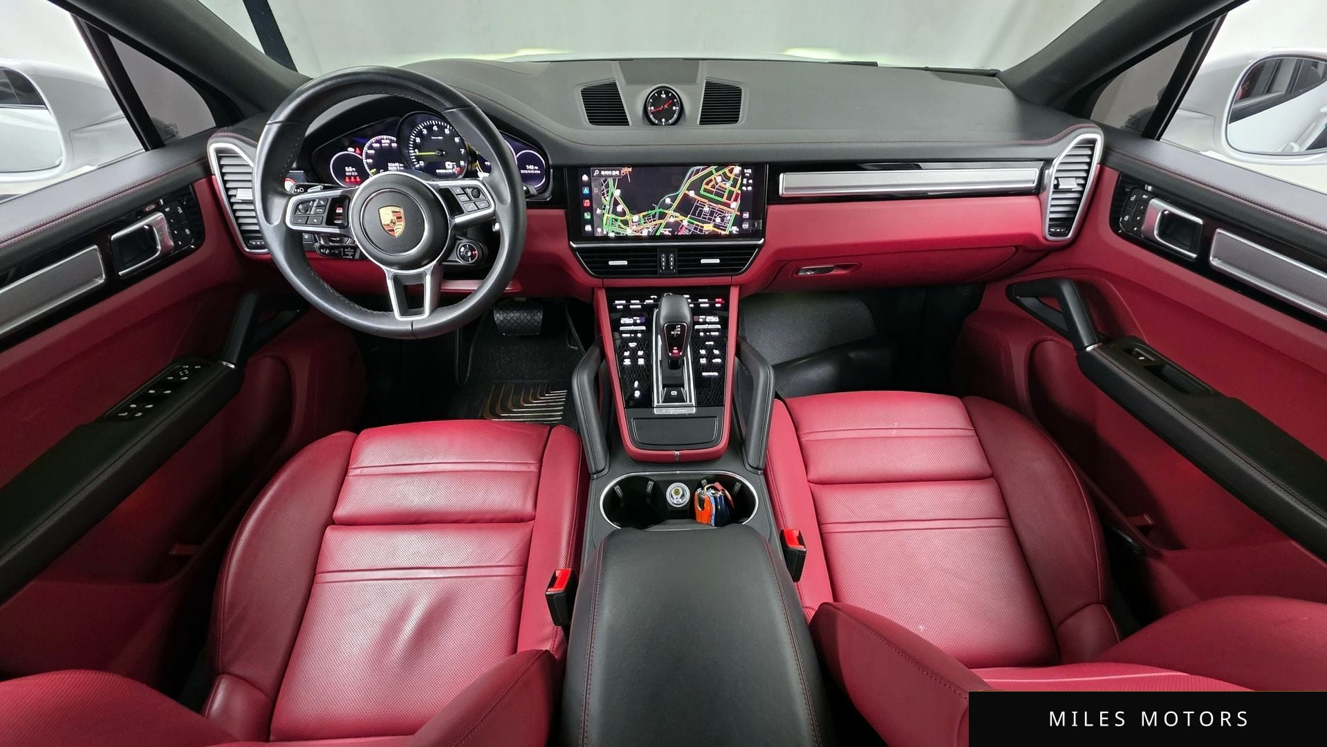 Porsche Cayenne 2023 — миниатюра 7