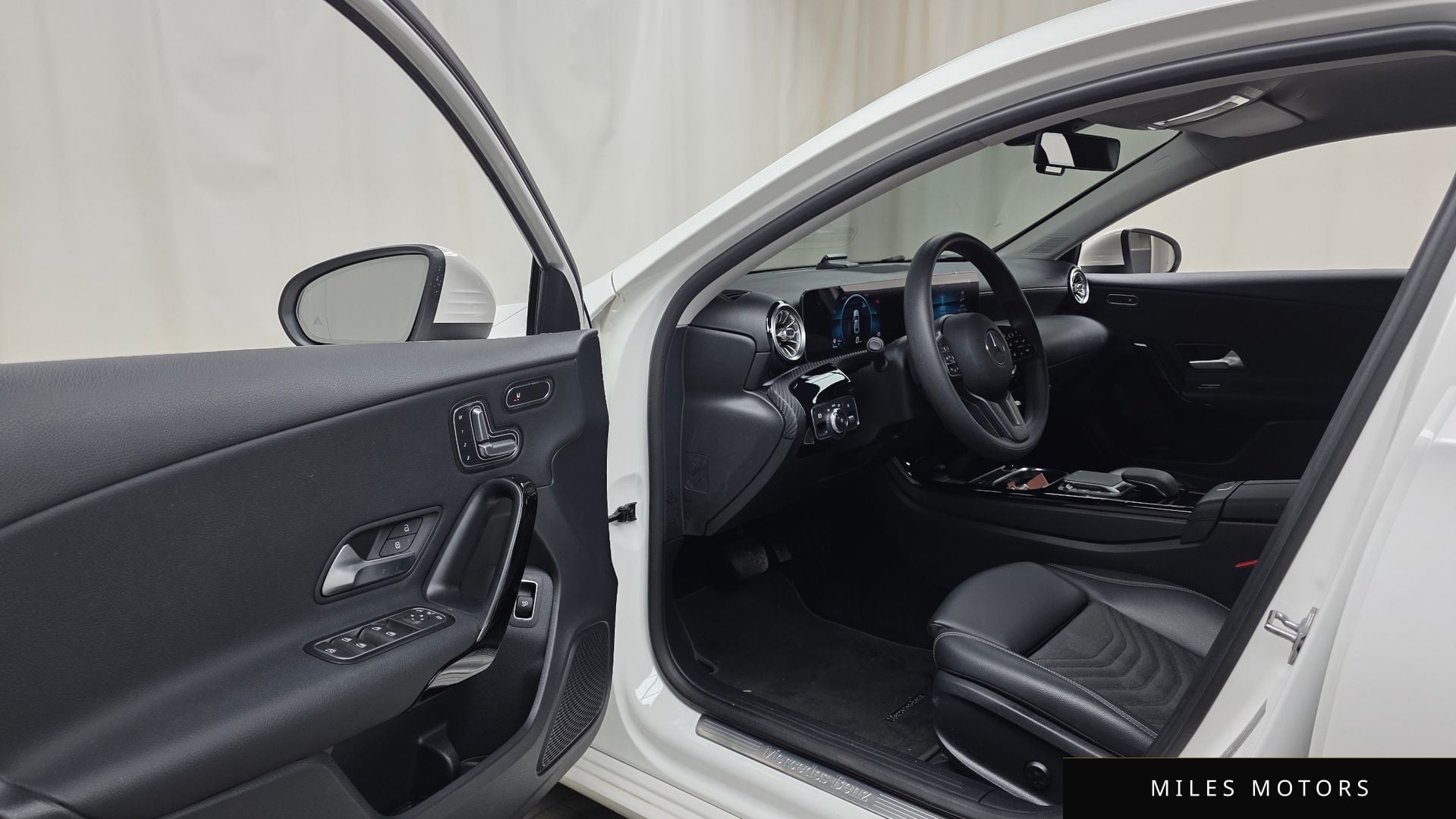 Mercedes-Benz A-Class W177 2020 — миниатюра 10