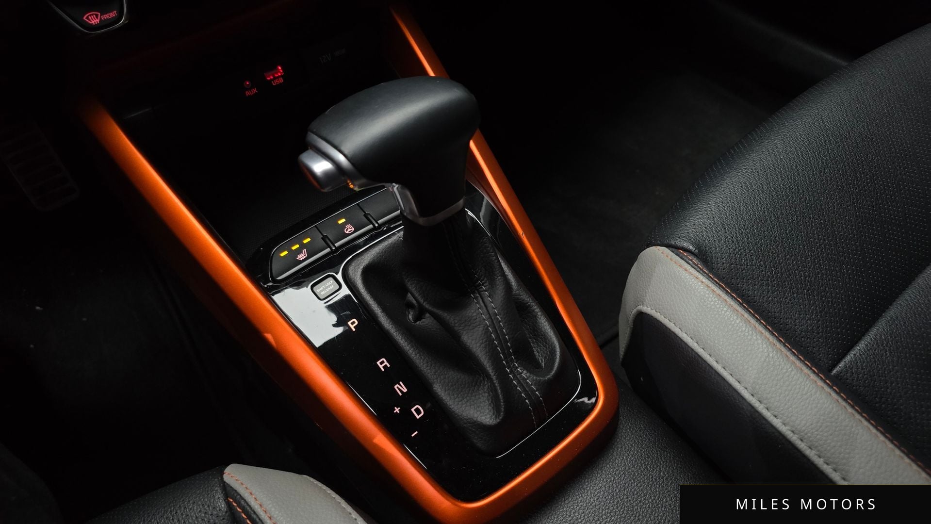 Kia 스토닉 2018 — миниатюра 9