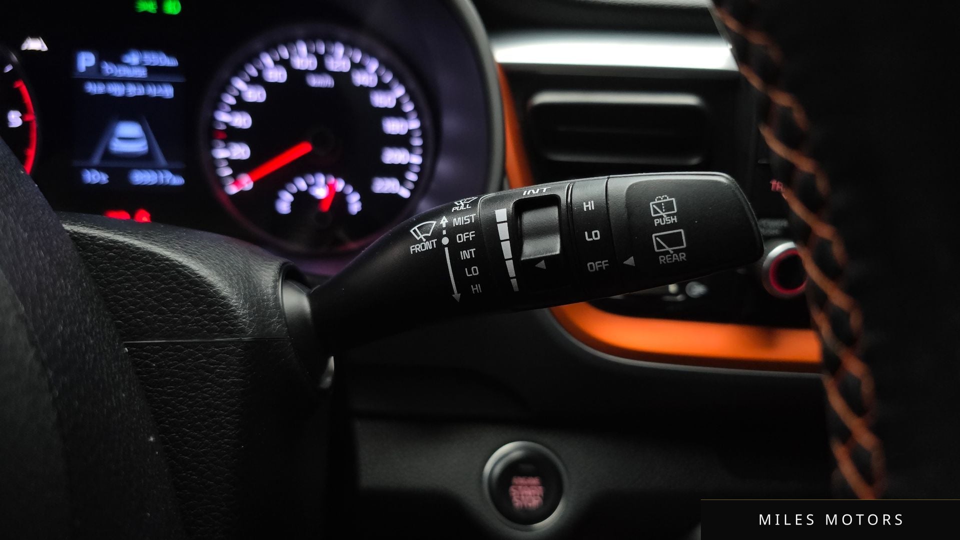 Kia 스토닉 2018 — миниатюра 17