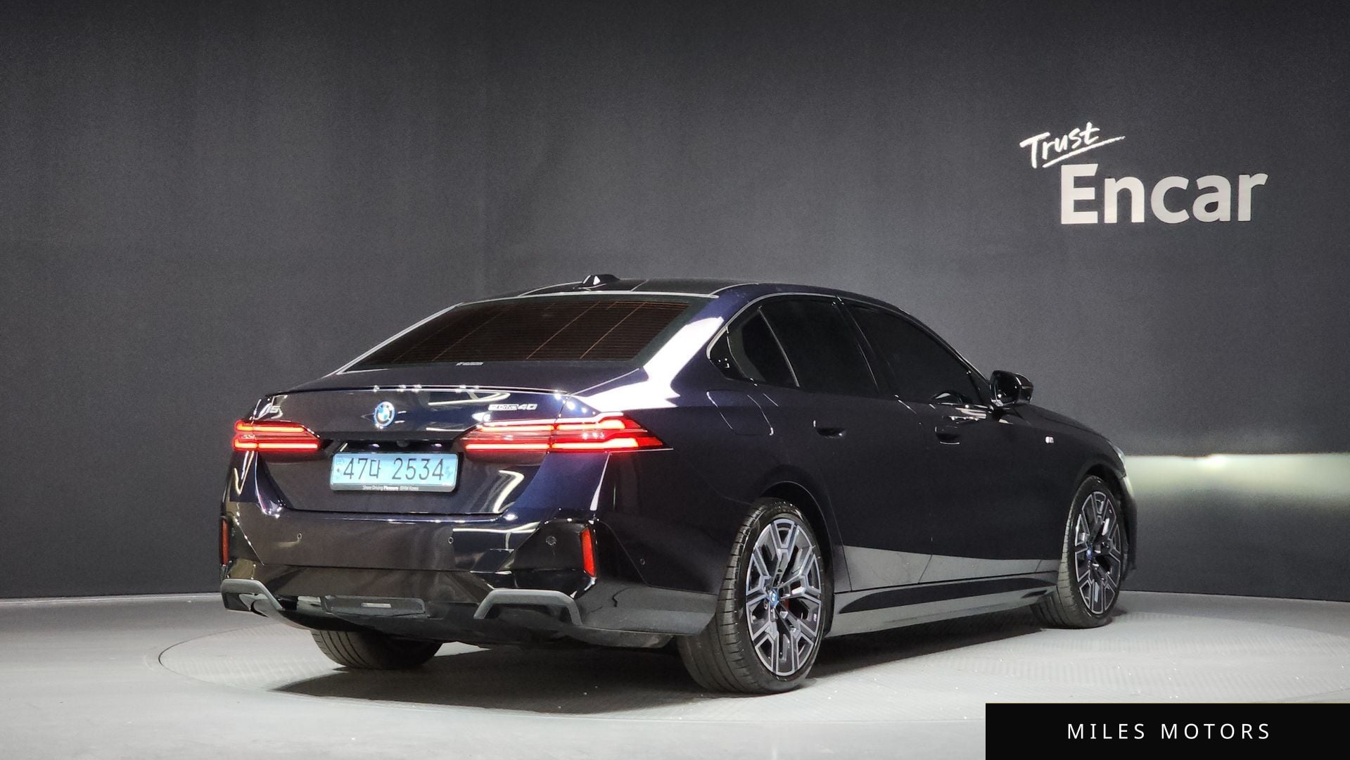 BMW i5 (G60) 2024 — миниатюра 2
