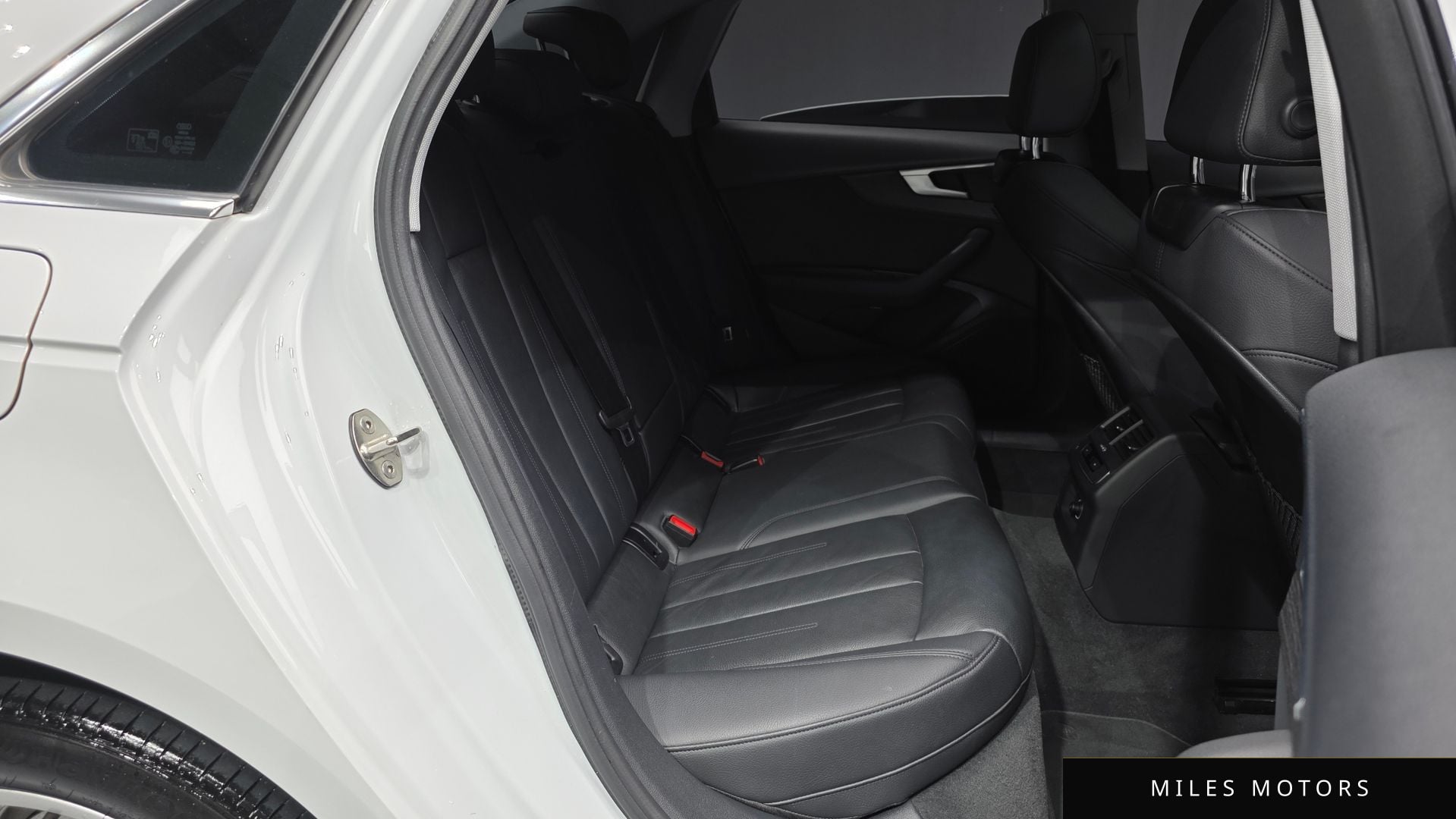 Audi A4 (B9) 2018 — миниатюра 12