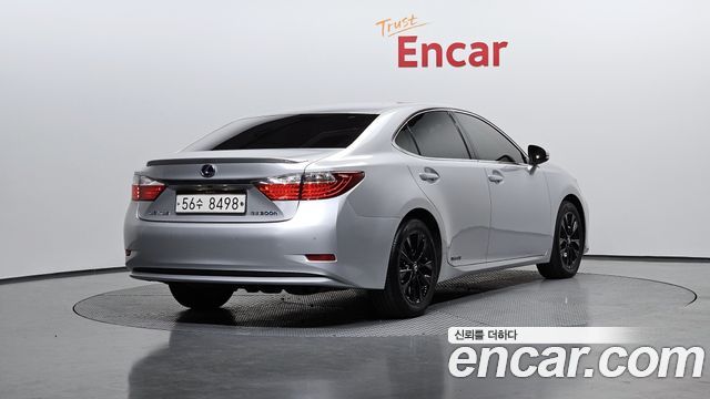 Лексус ES300h 2013 — миниатюра 2