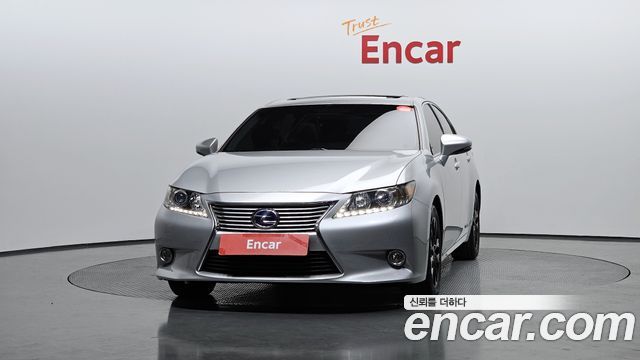 Лексус ES300h 2013 — миниатюра 3