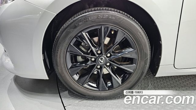 Лексус ES300h 2013 — миниатюра 5