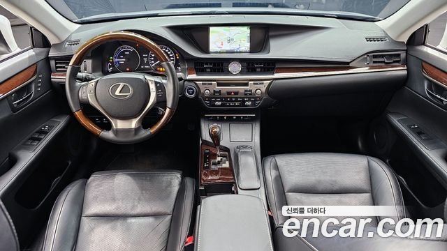 Лексус ES300h 2013 — миниатюра 7