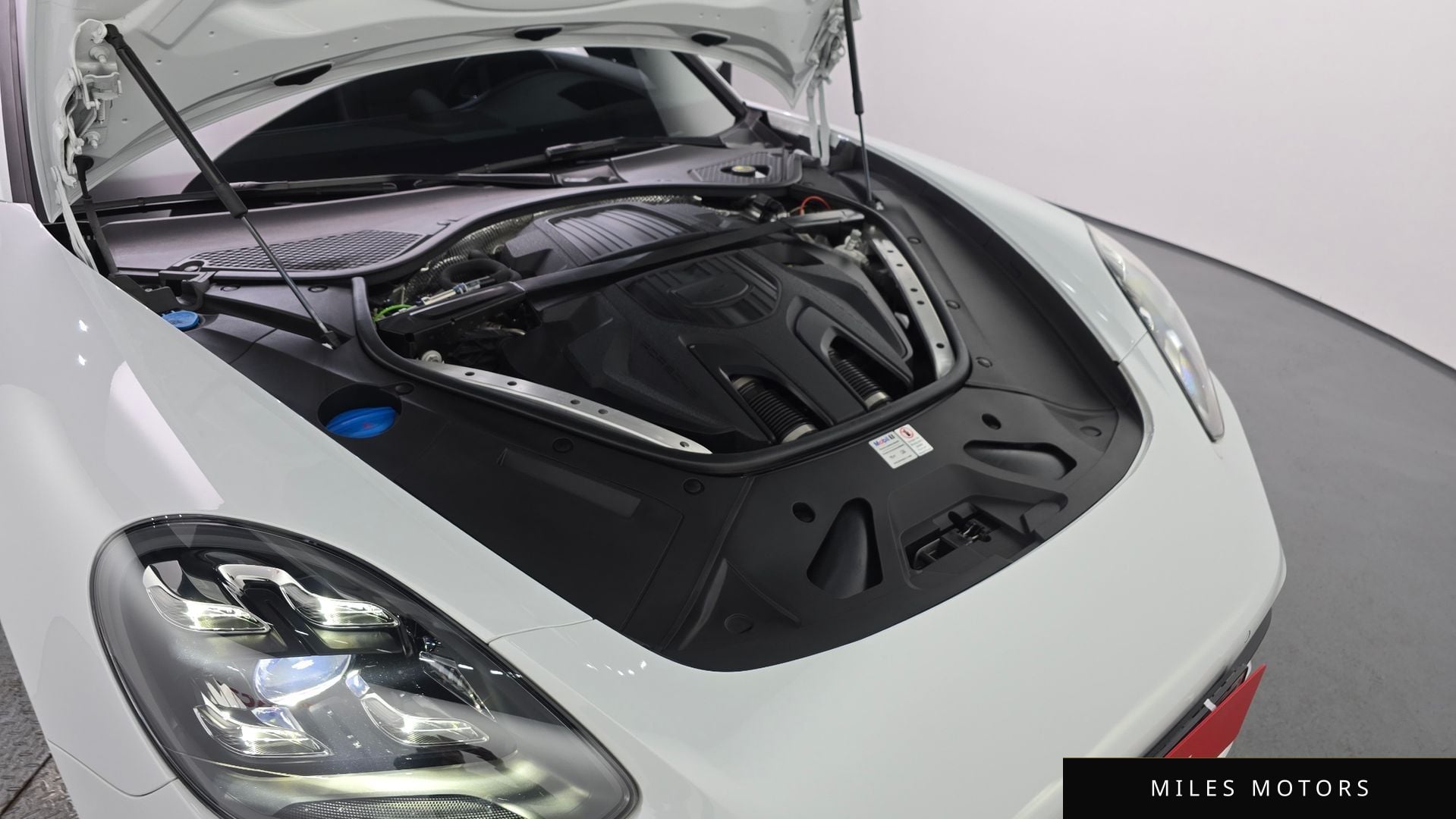 Porsche Panamera 2022 — миниатюра 6