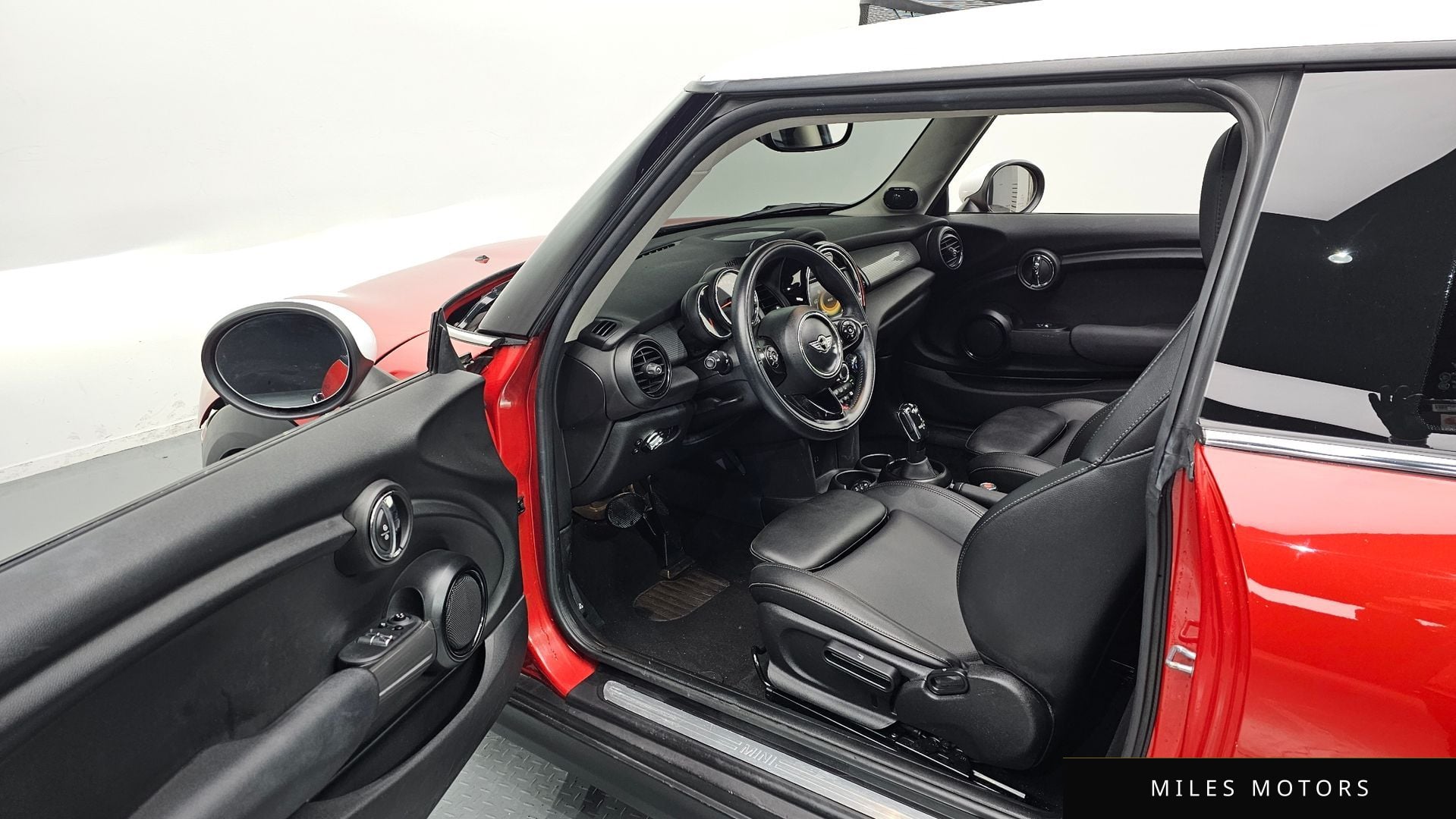 MINI Cooper D 2018 — миниатюра 11