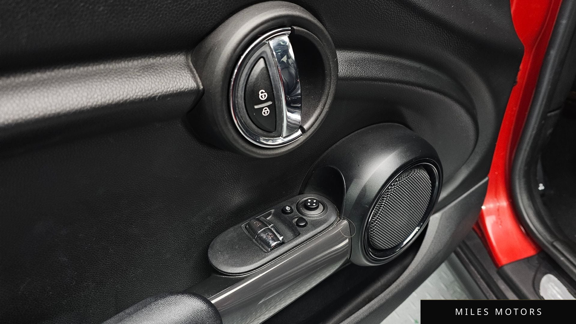MINI Cooper D 2018 — миниатюра 12
