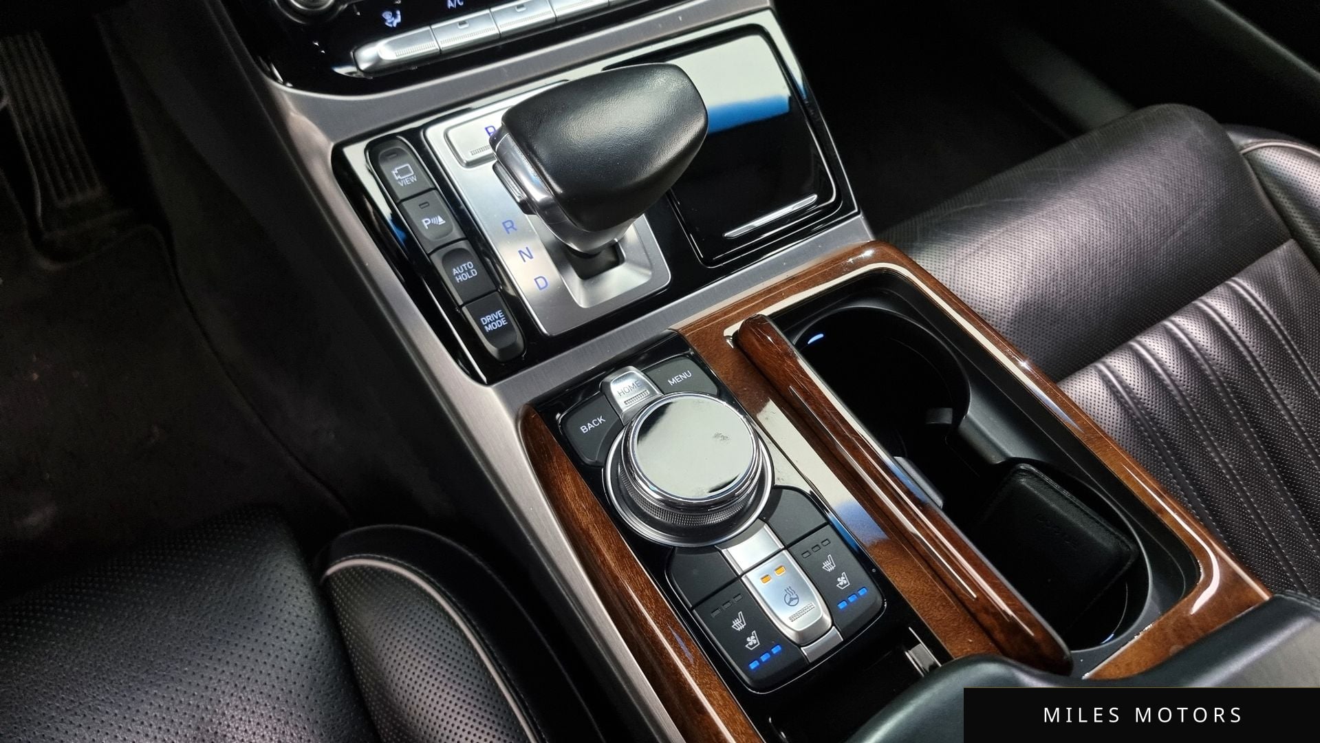Genesis EQ900 2016 — миниатюра 9