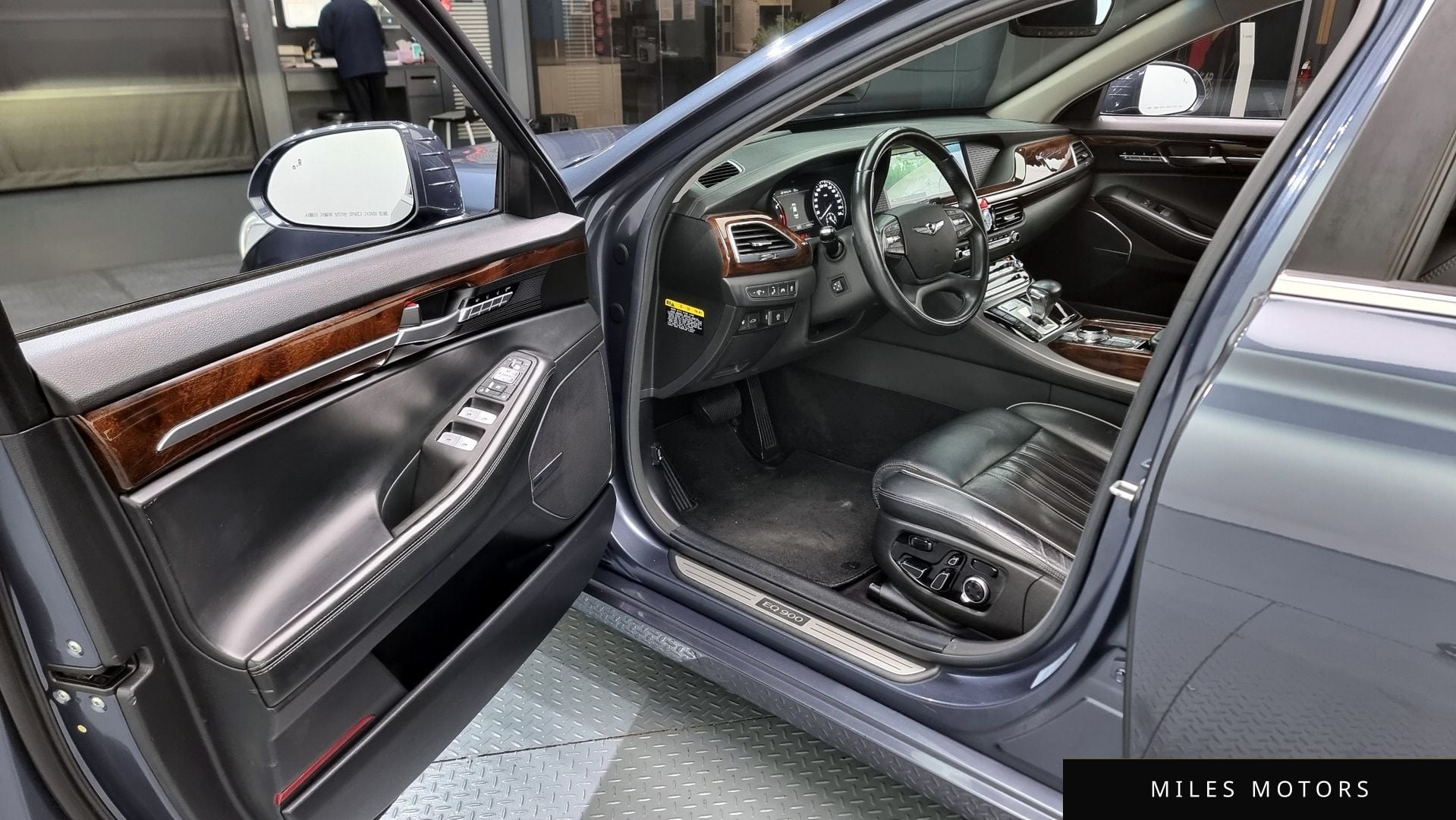 Genesis EQ900 2016 — миниатюра 11