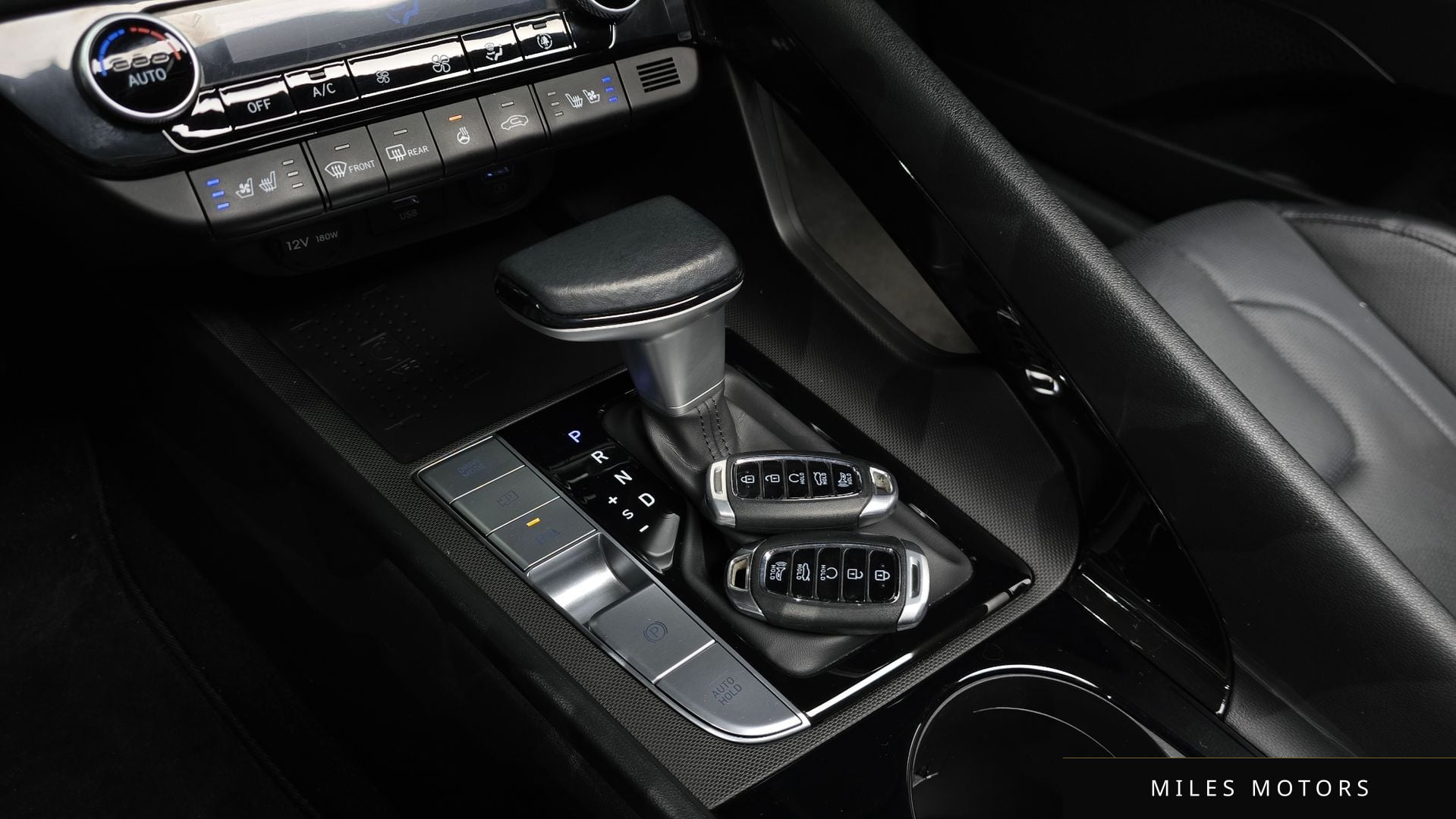 Hyundai AVANTE 2022 — миниатюра 9