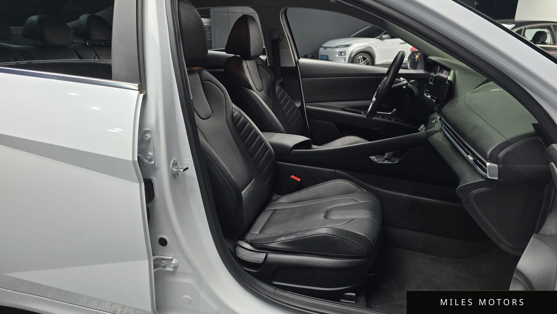 Hyundai AVANTE 2022 — миниатюра 10