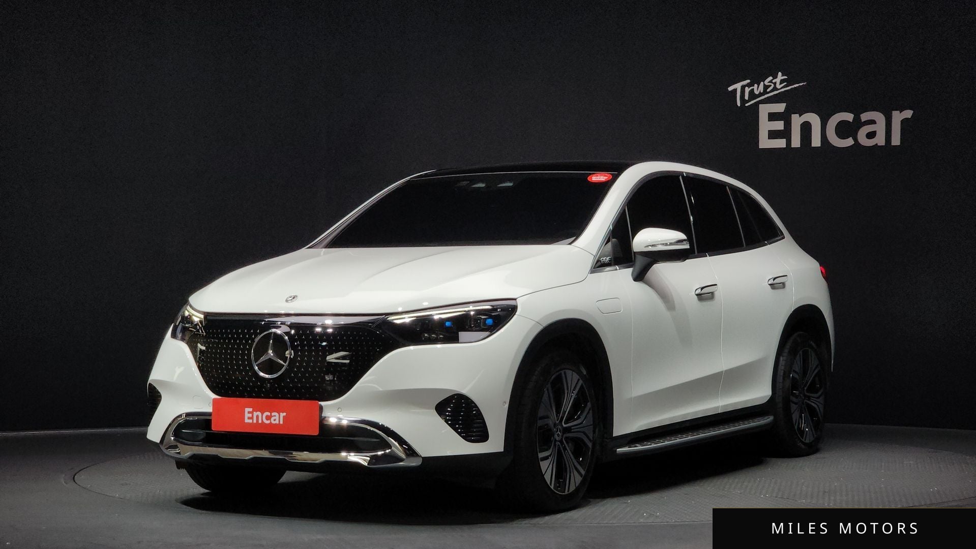 Mercedes-Benz EQE SUV X294 2023 — фото 1 из 12
