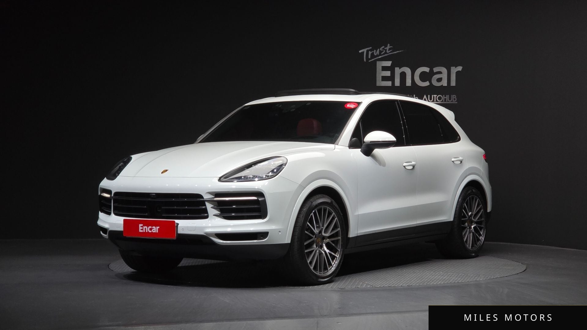 Porsche Cayenne 2022 — фото 1 из 12