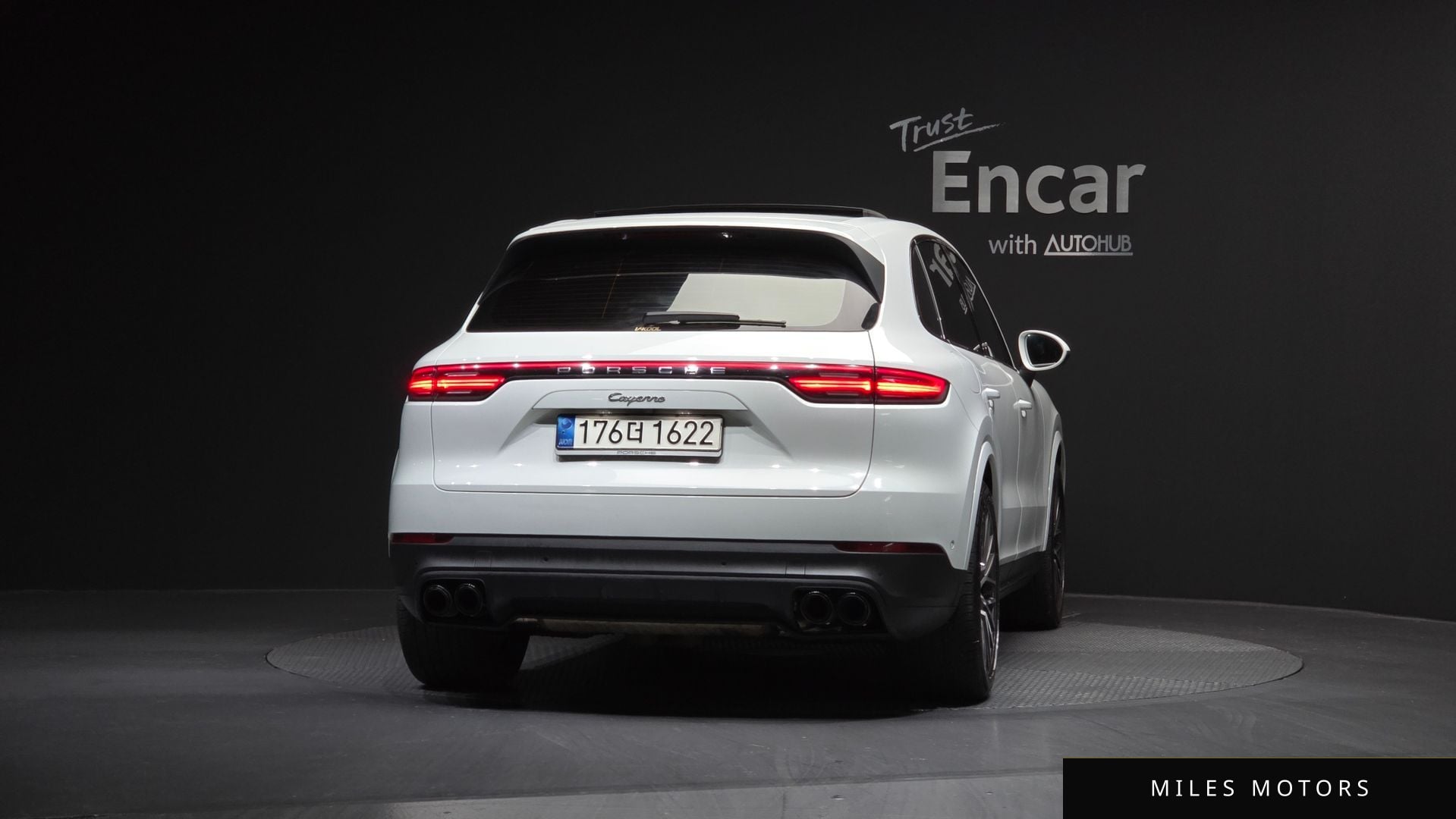 Porsche Cayenne 2022 — миниатюра 4