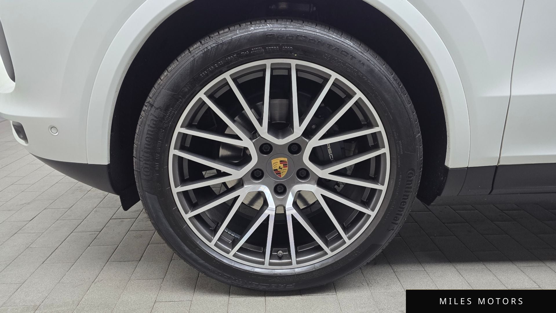 Porsche Cayenne 2022 — миниатюра 5