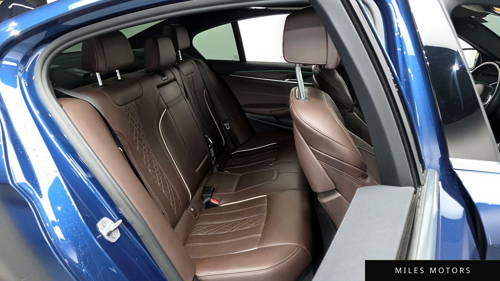 BMW 5 Series (G30) 2021 — миниатюра 12