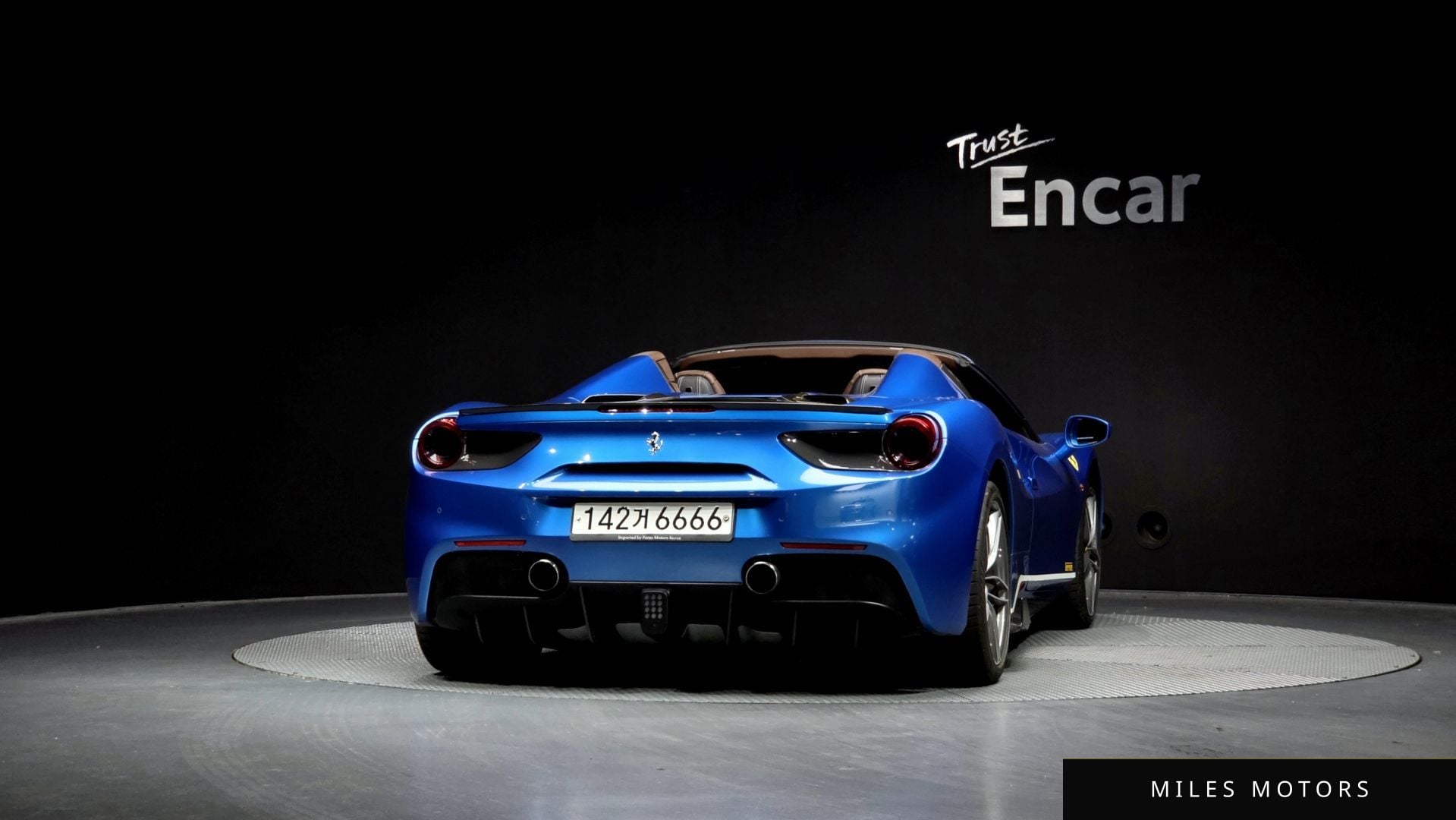 Ferrari 488 스파이더 2017 — миниатюра 4