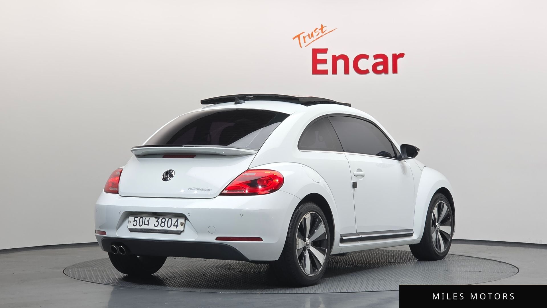 Volkswagen Beetle 2015 — миниатюра 2