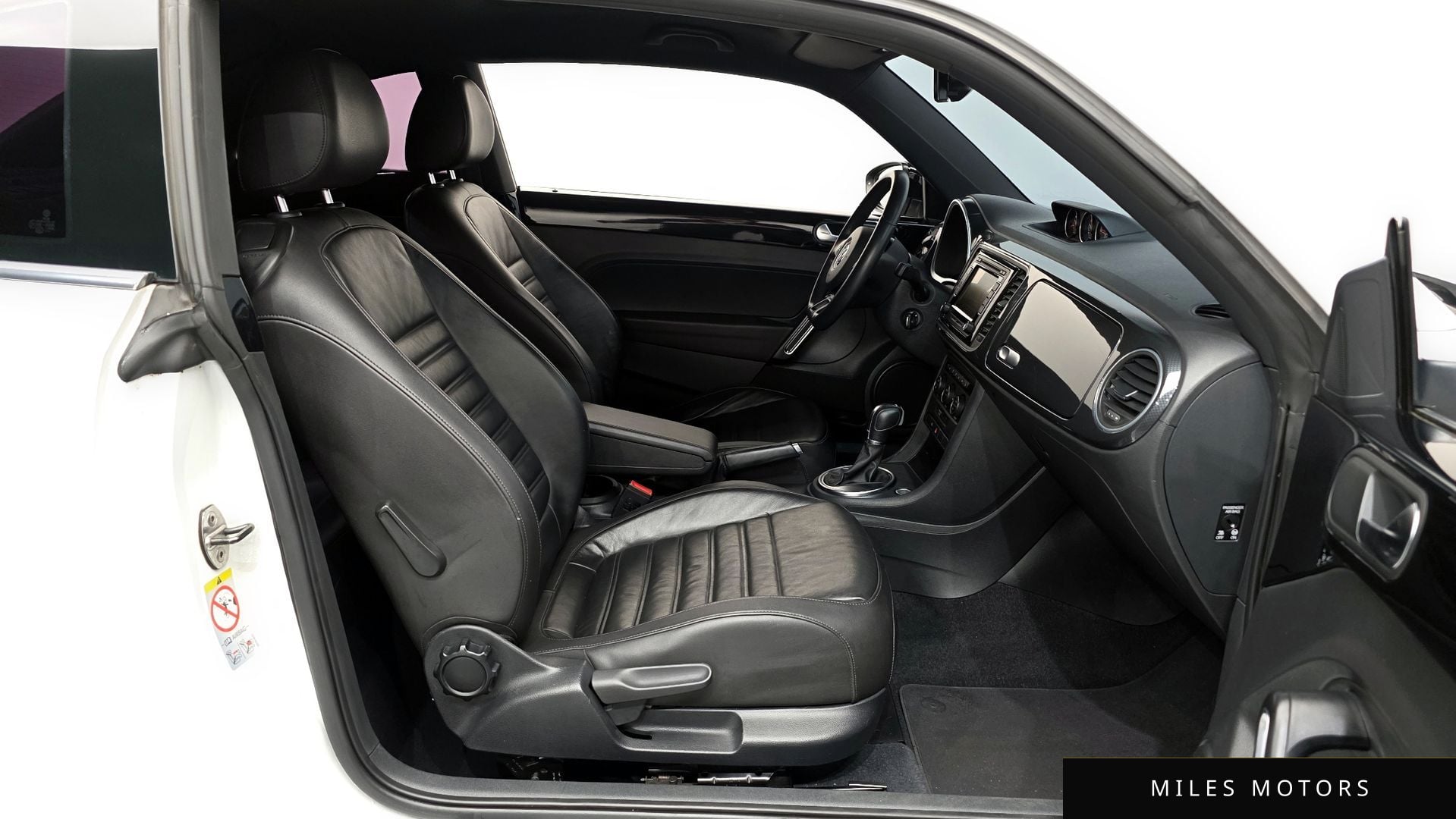 Volkswagen Beetle 2015 — миниатюра 10