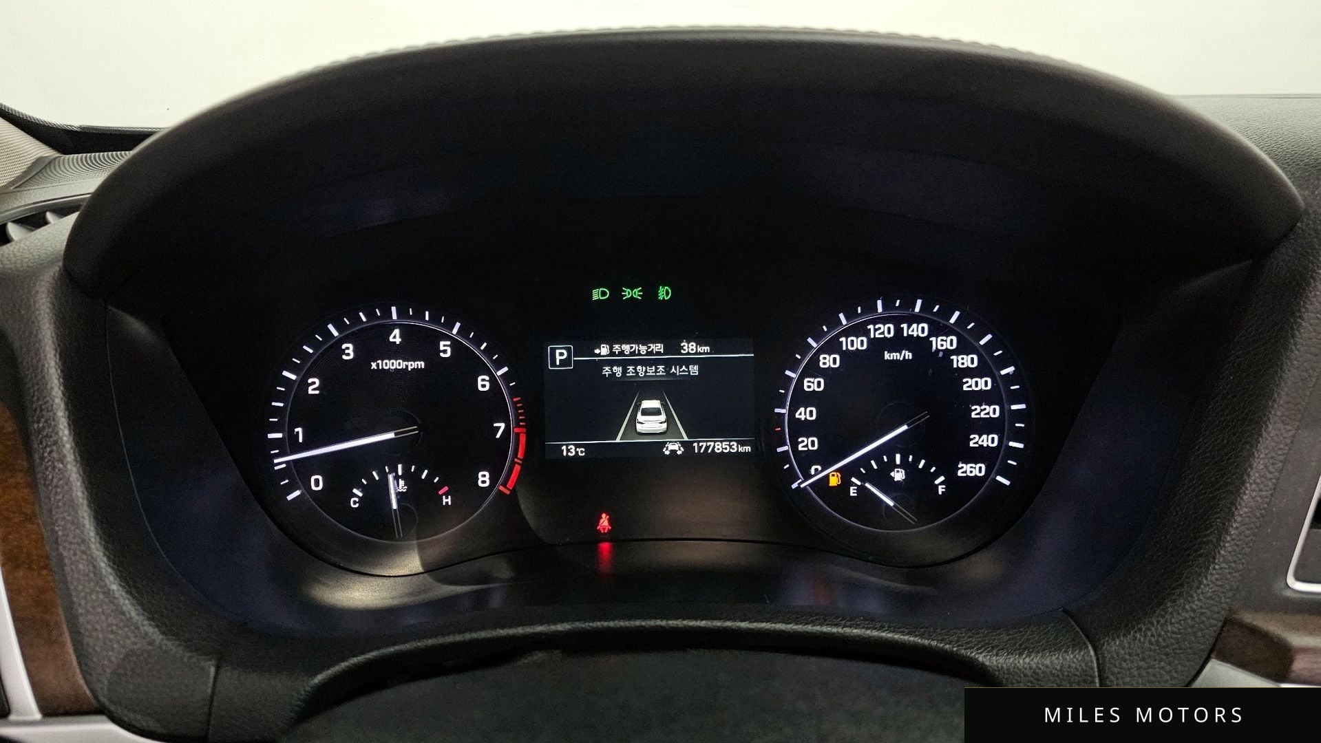 Genesis G80 2017 — миниатюра 8