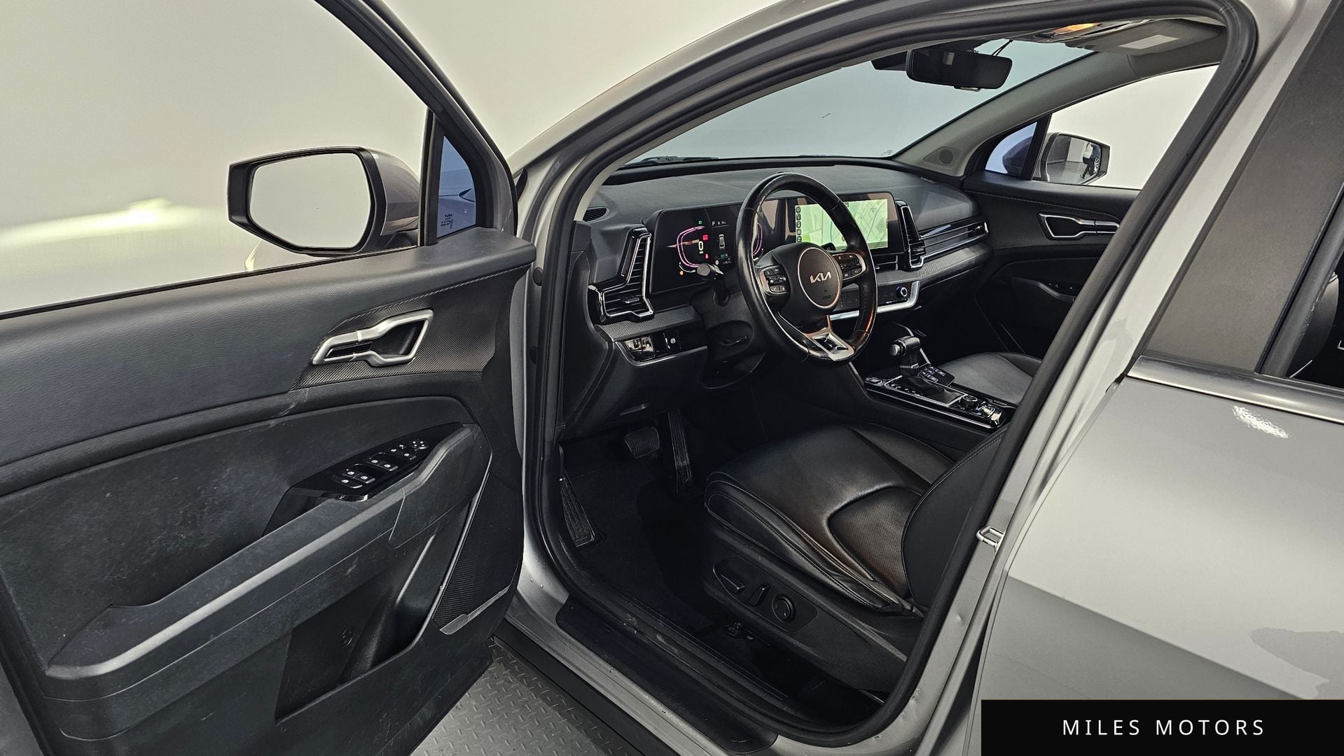 Kia Sportage 2023 — миниатюра 10
