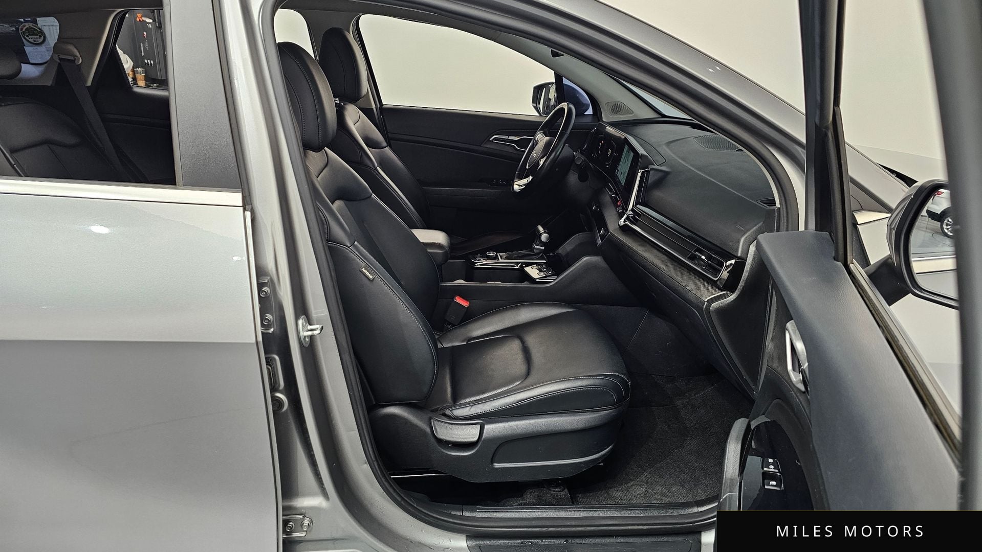 Kia Sportage 2023 — миниатюра 11