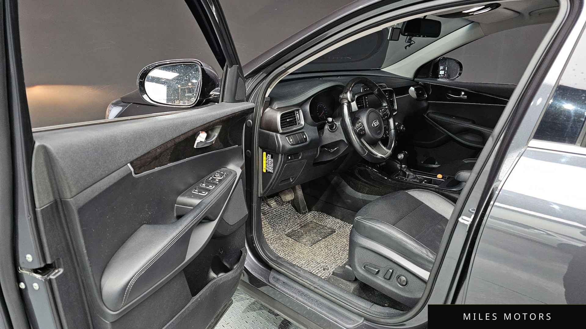 Kia Sorento 2017 — миниатюра 9