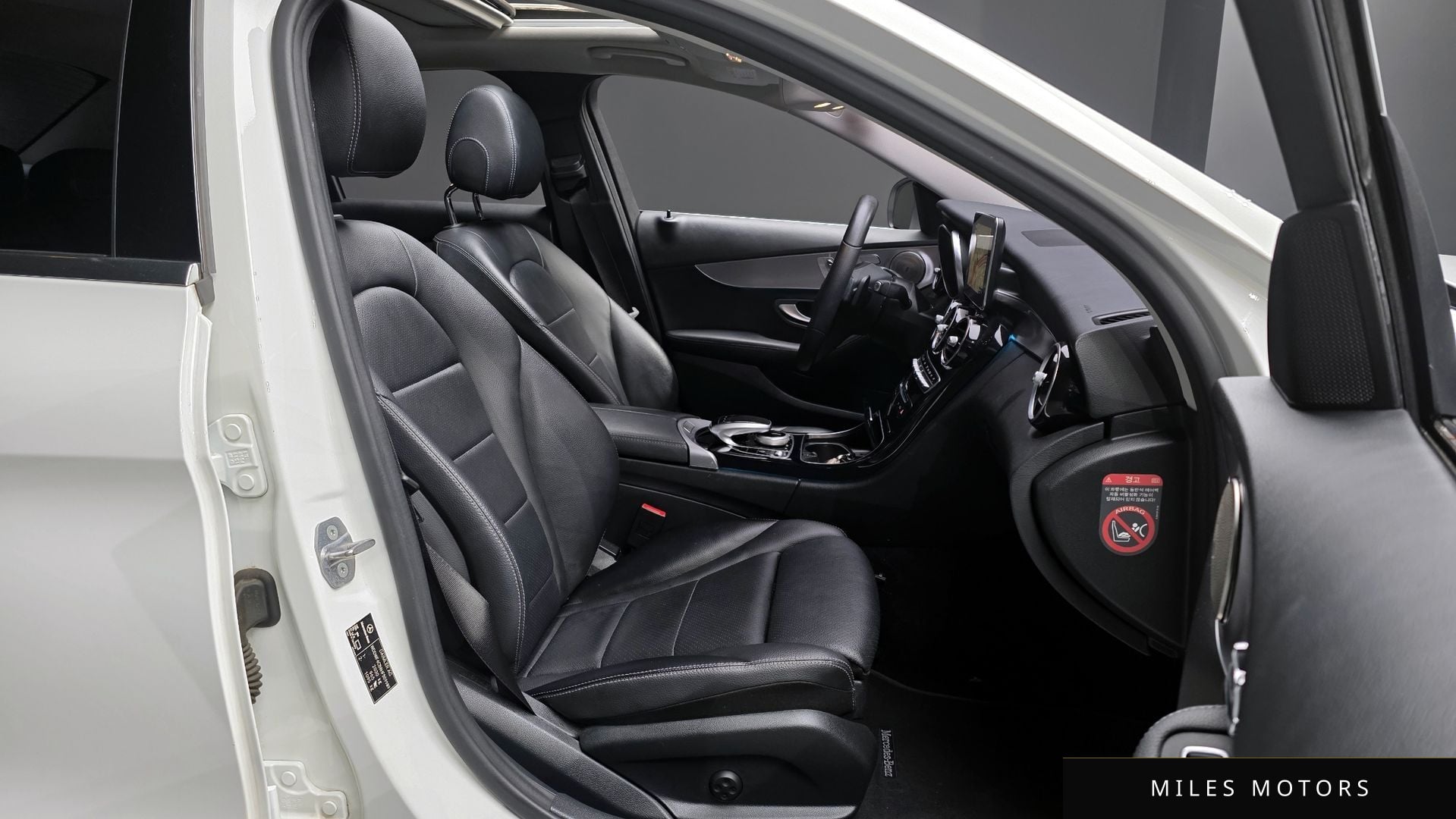 Mercedes-Benz C-Class W205 2017 — миниатюра 11