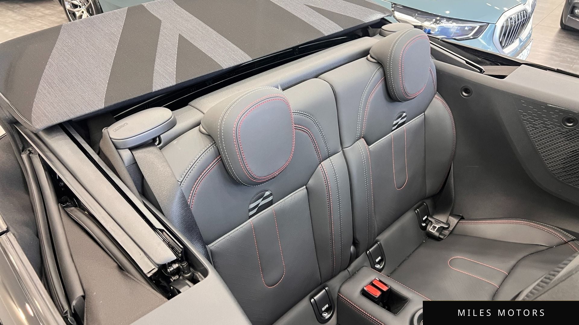 MINI 쿠퍼 S 컨버터블 2025 — миниатюра 18