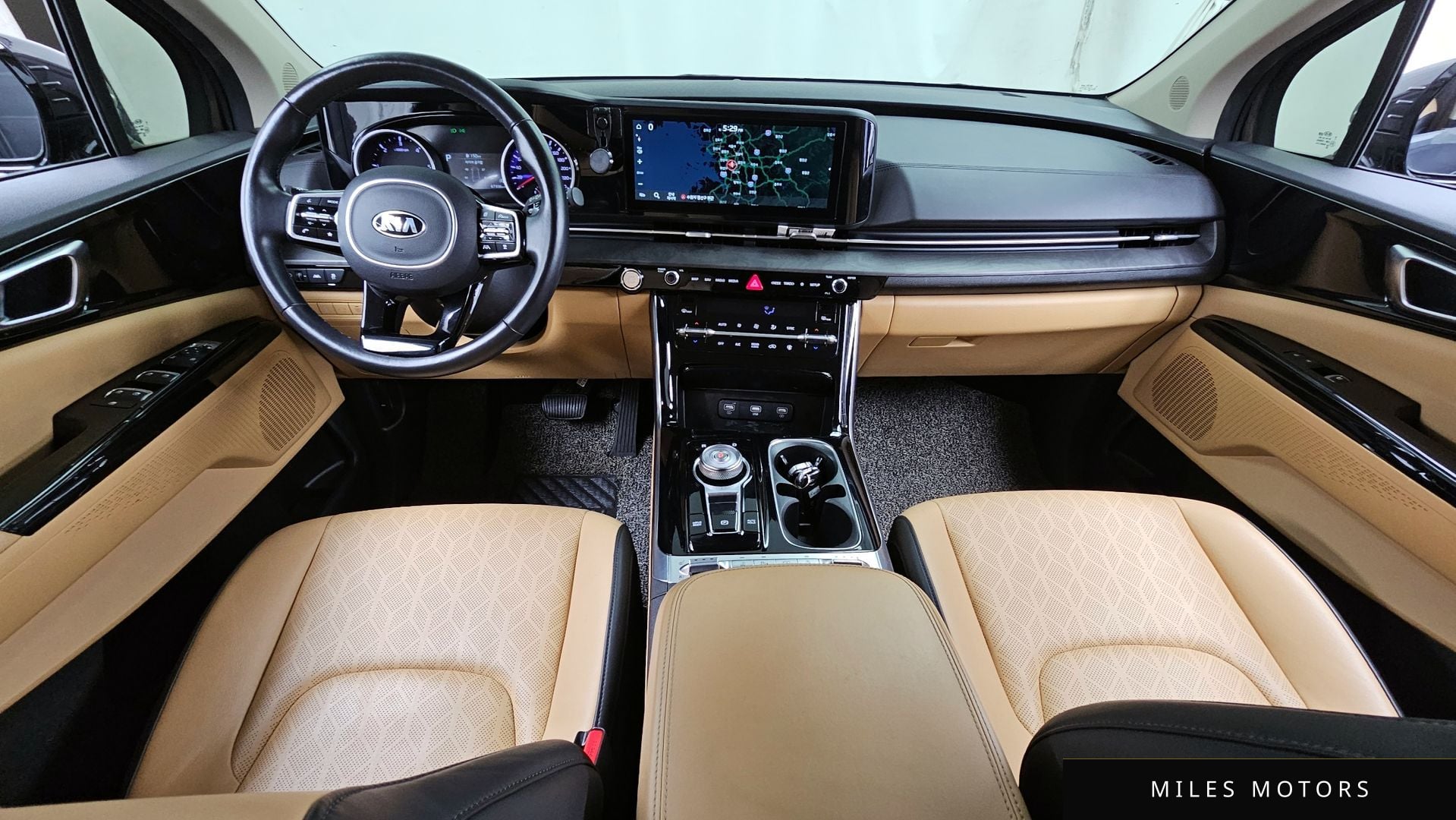 Kia Carnival 2021 — миниатюра 7