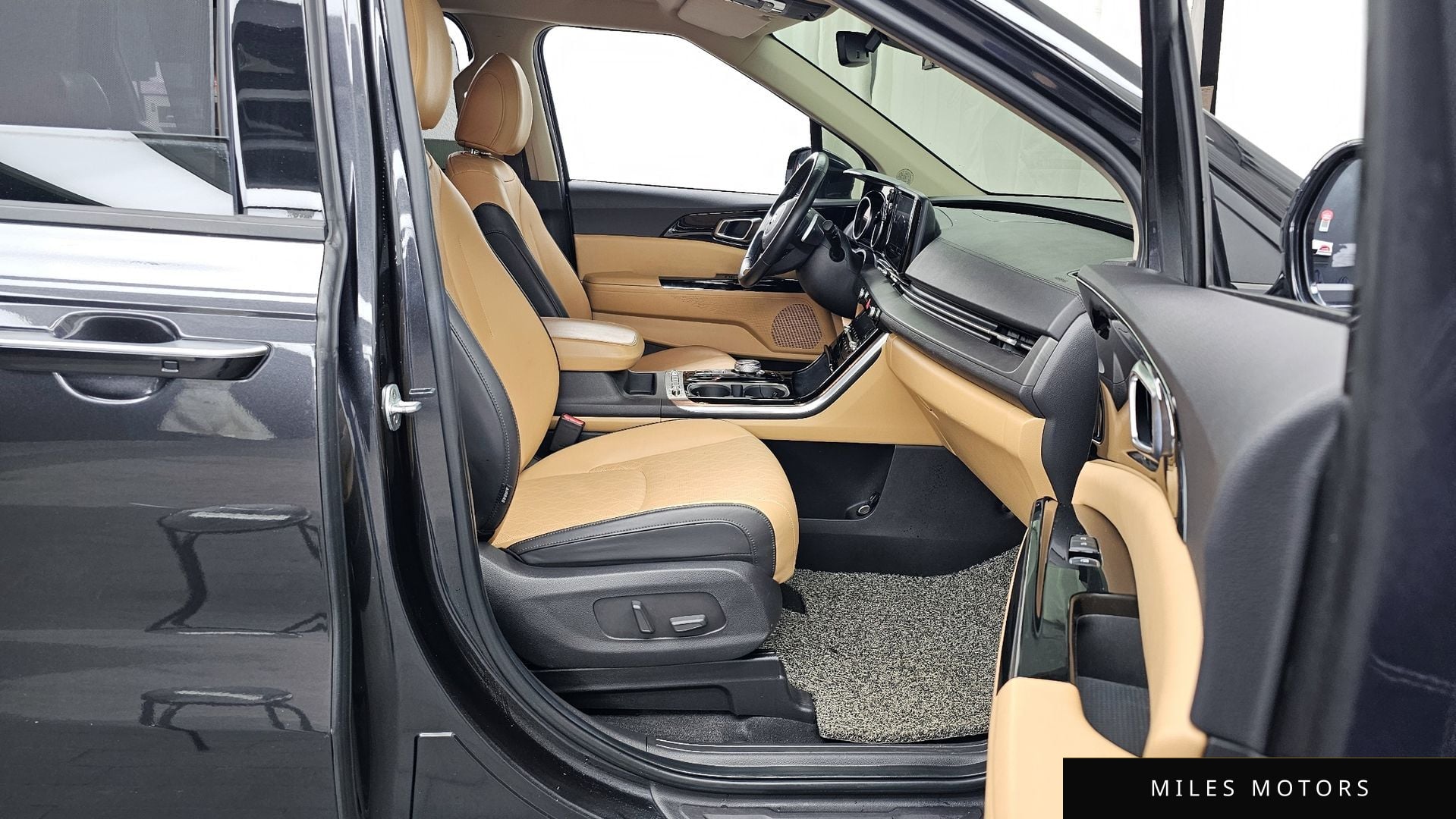 Kia Carnival 2021 — миниатюра 11