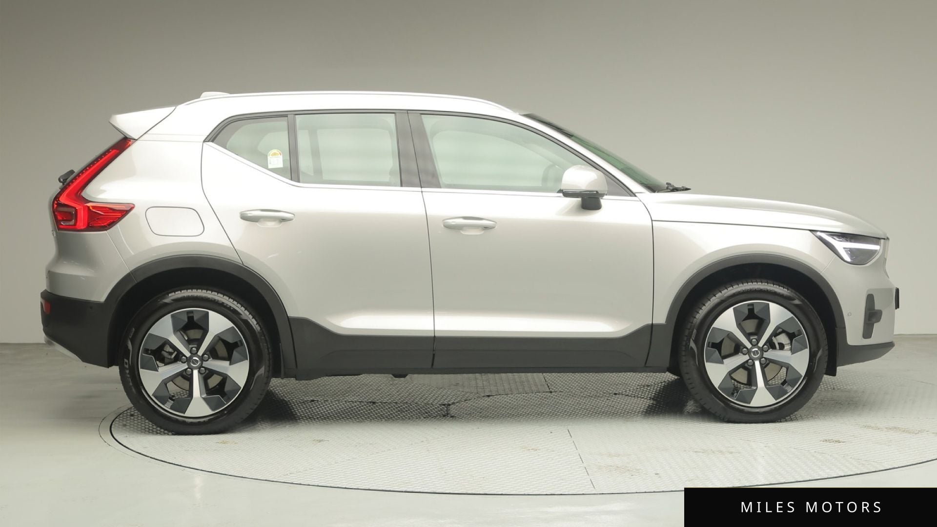 Volvo XC40 2025 — миниатюра 4