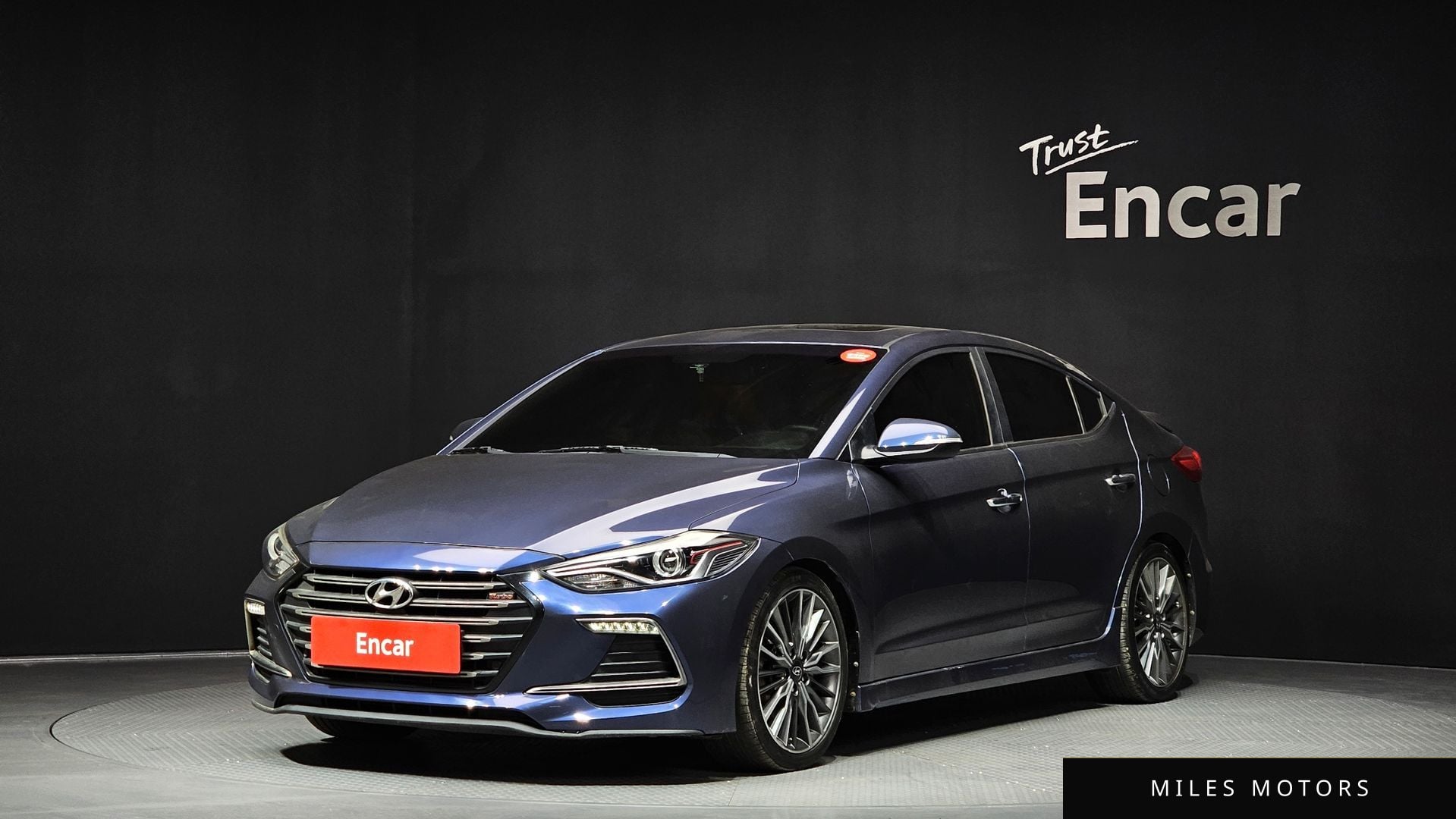 Hyundai AVANTE 2017 — фото 1 из 12