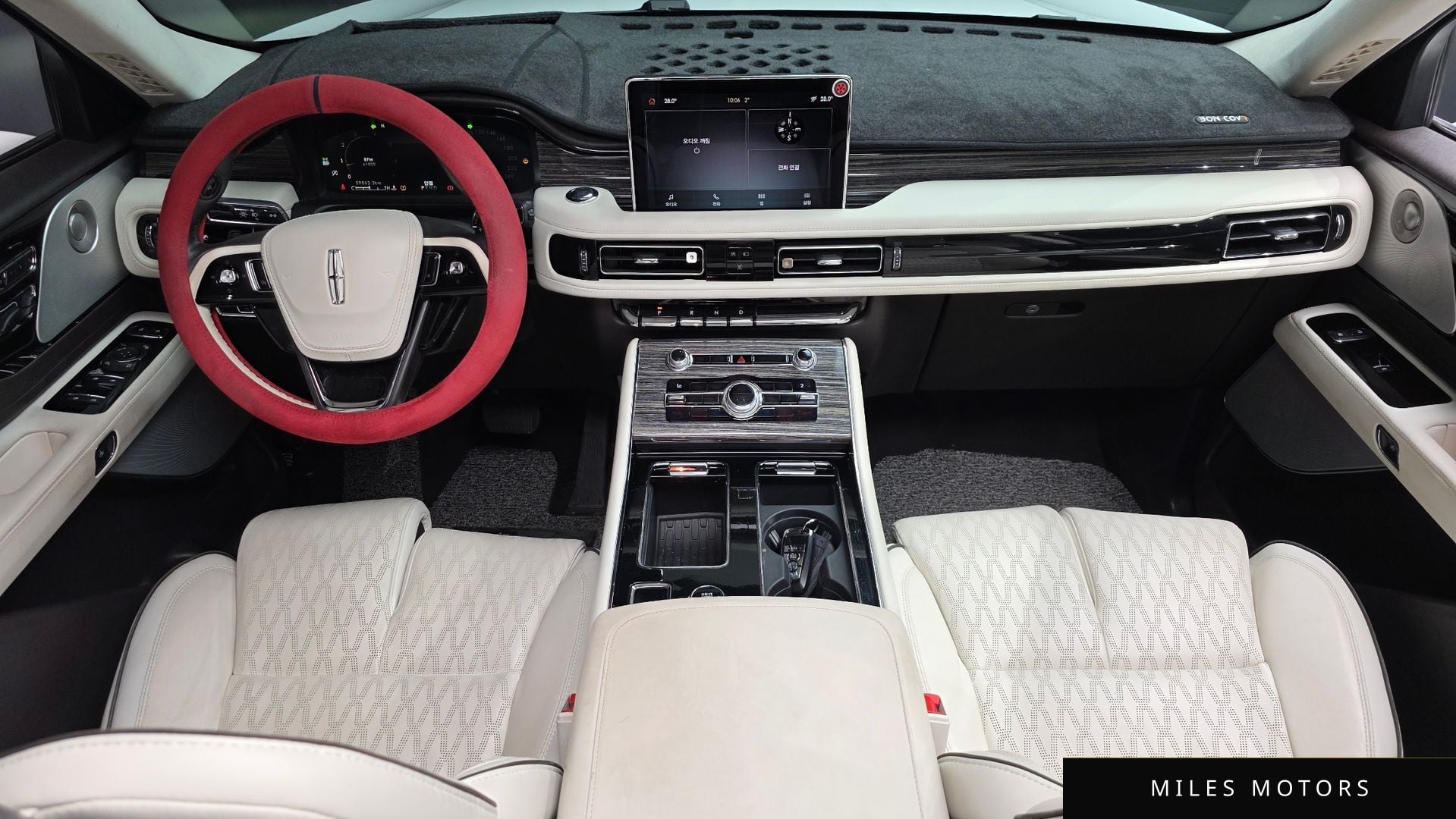 Lincoln Aviator 2020 — миниатюра 7