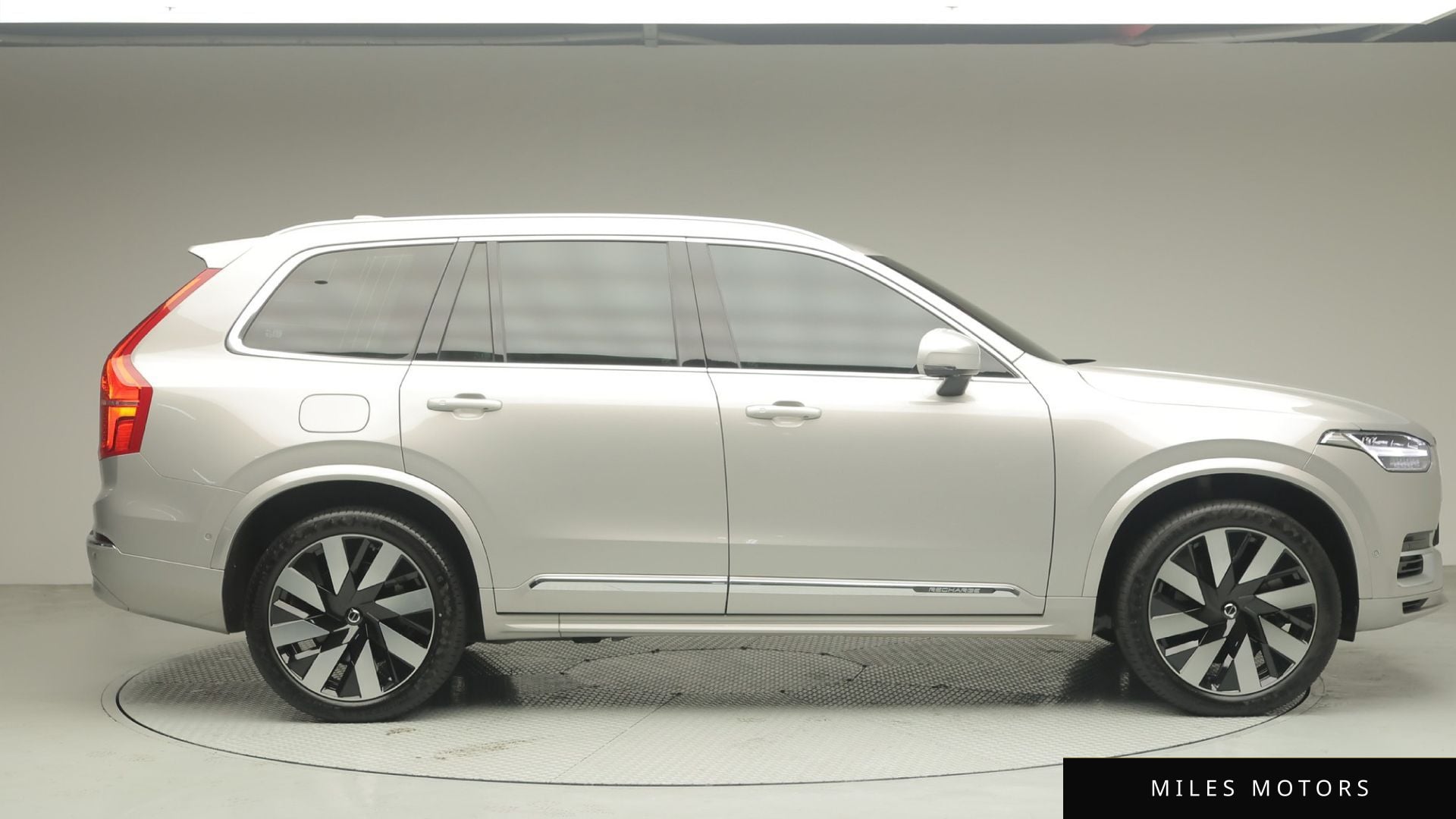 Volvo XC90 2024 — миниатюра 4