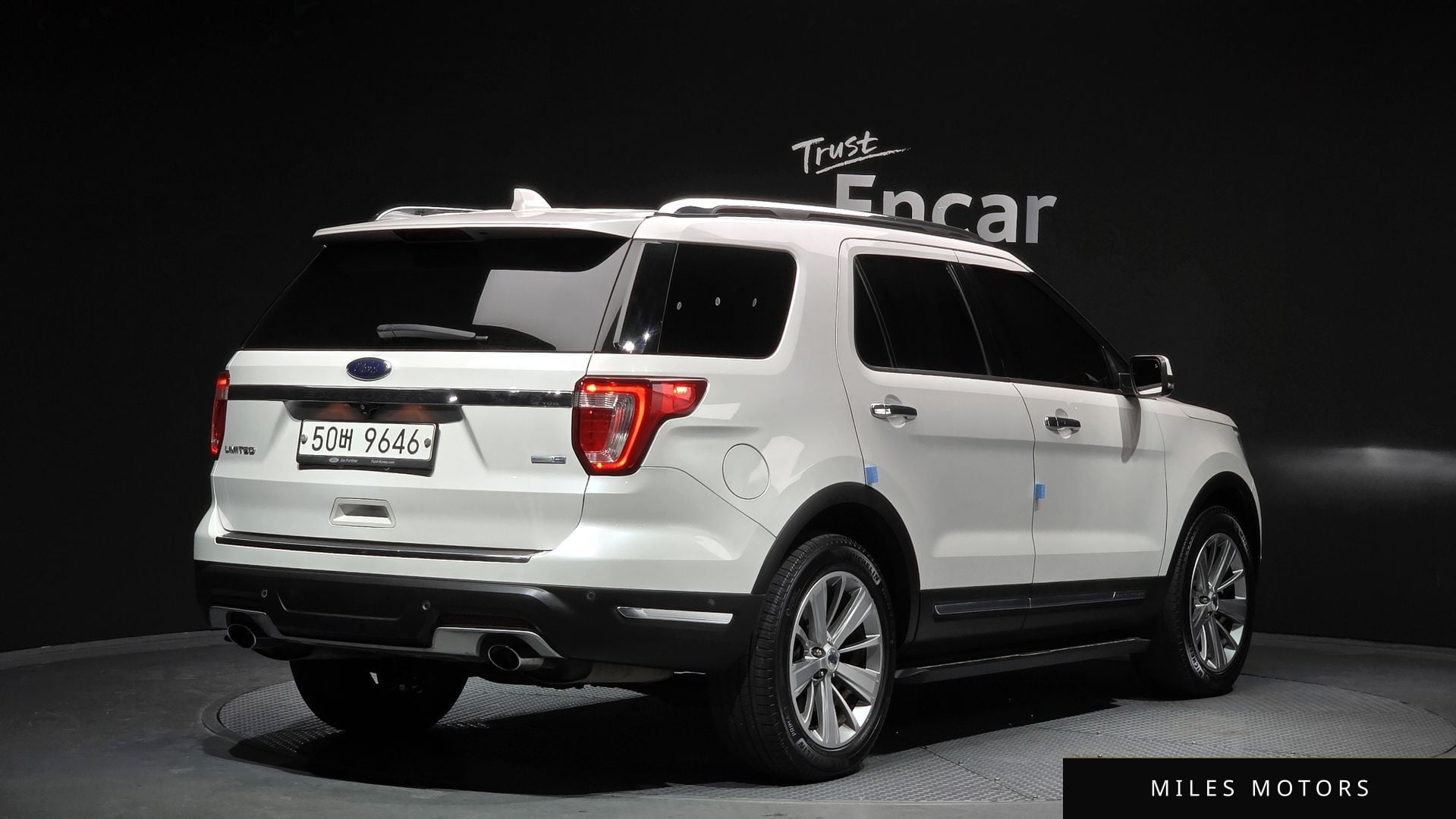 Ford Explorer 2018 — миниатюра 2