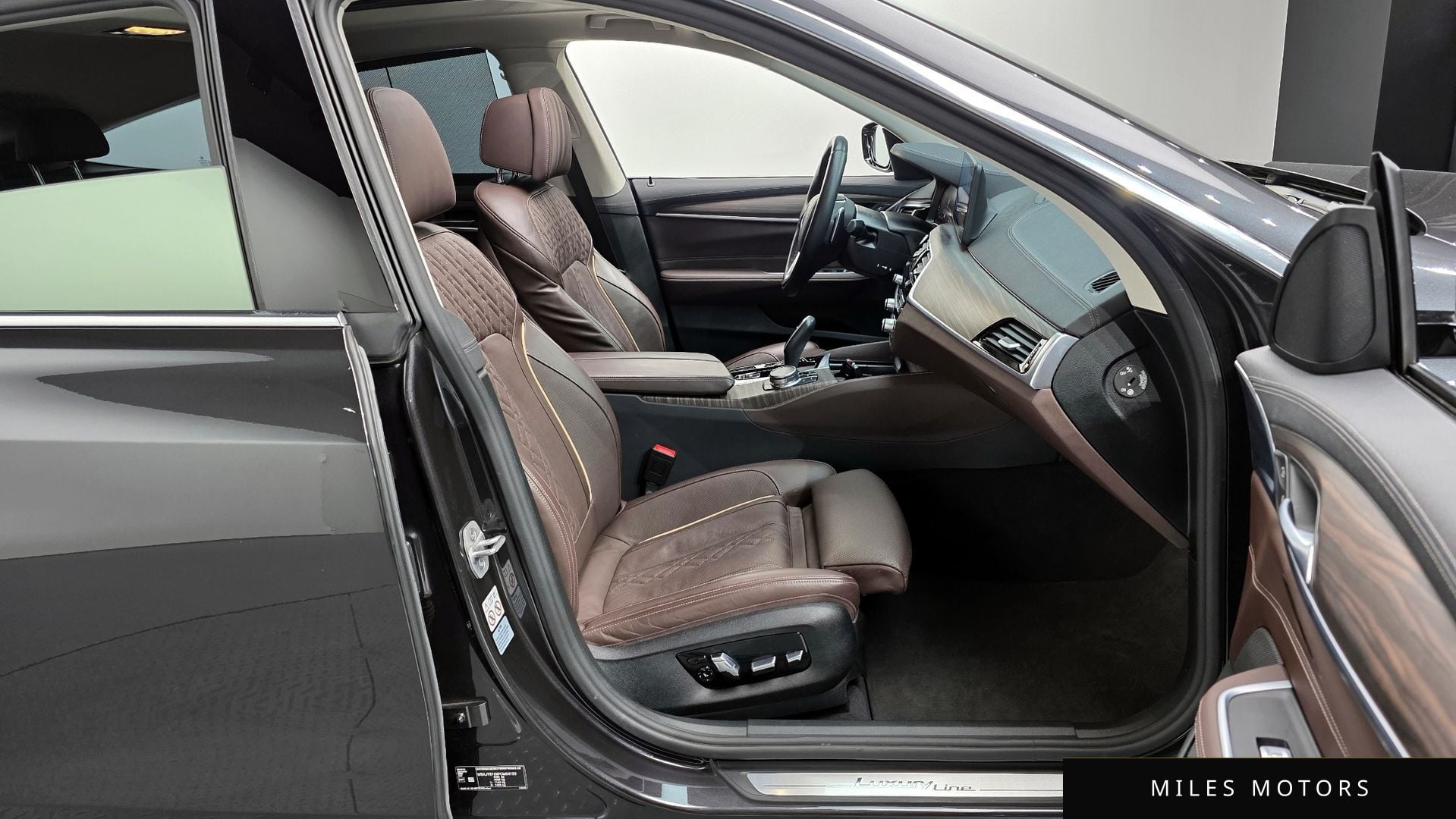 BMW 6 Series GT (G32) 2023 — миниатюра 10