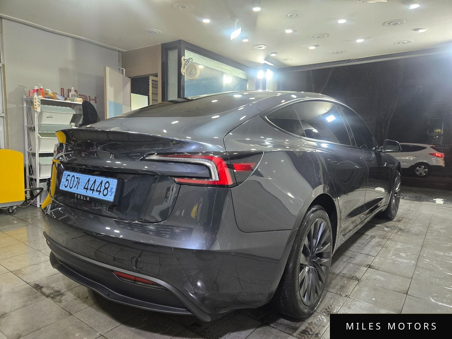 Tesla Model 3 2025 — миниатюра 4