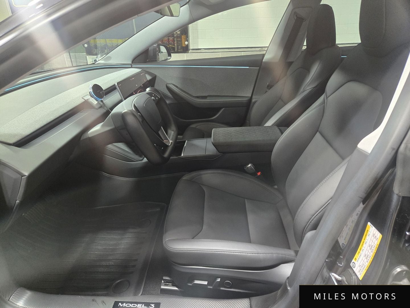 Tesla Model 3 2025 — миниатюра 6