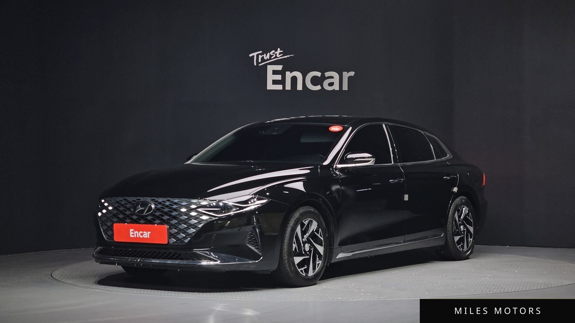 Hyundai Grandeur 2020 — фото 1 из 12