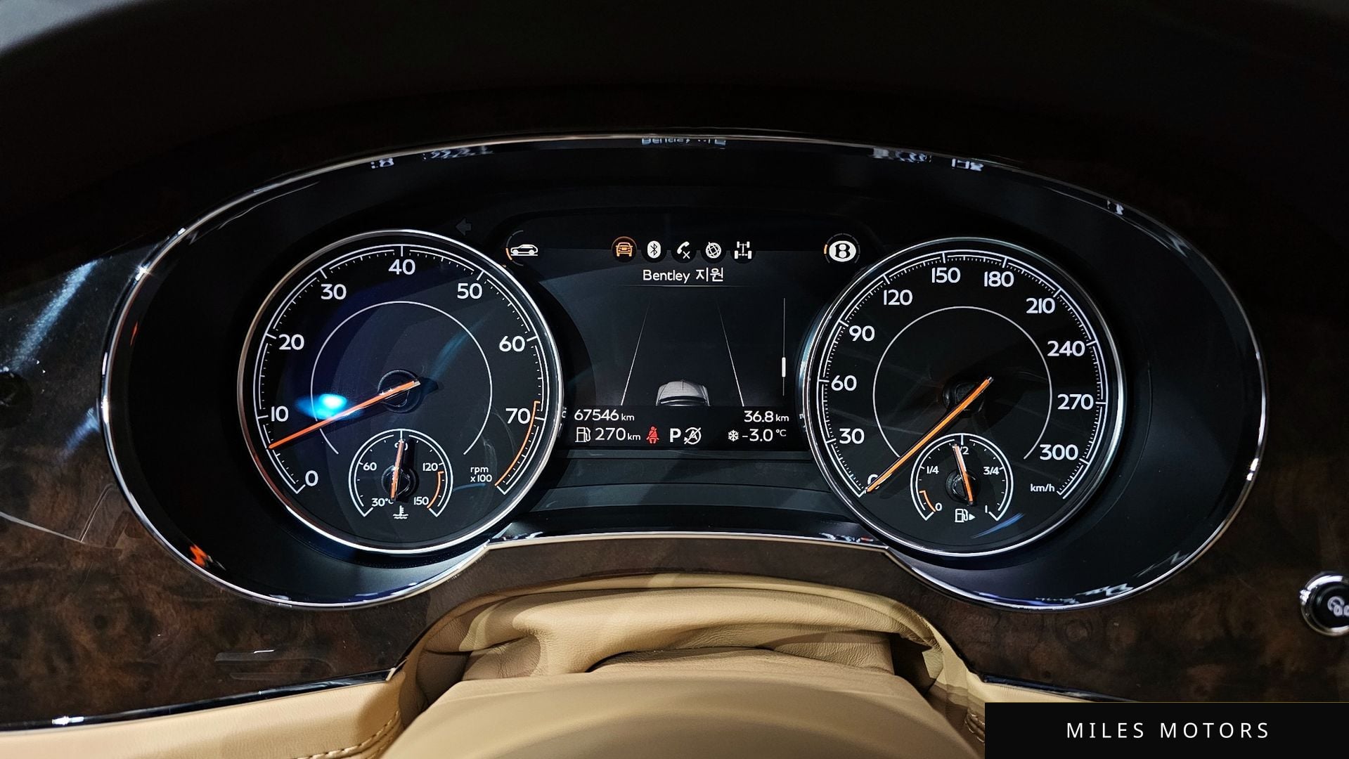 Bentley 벤테이가 2020 — миниатюра 8